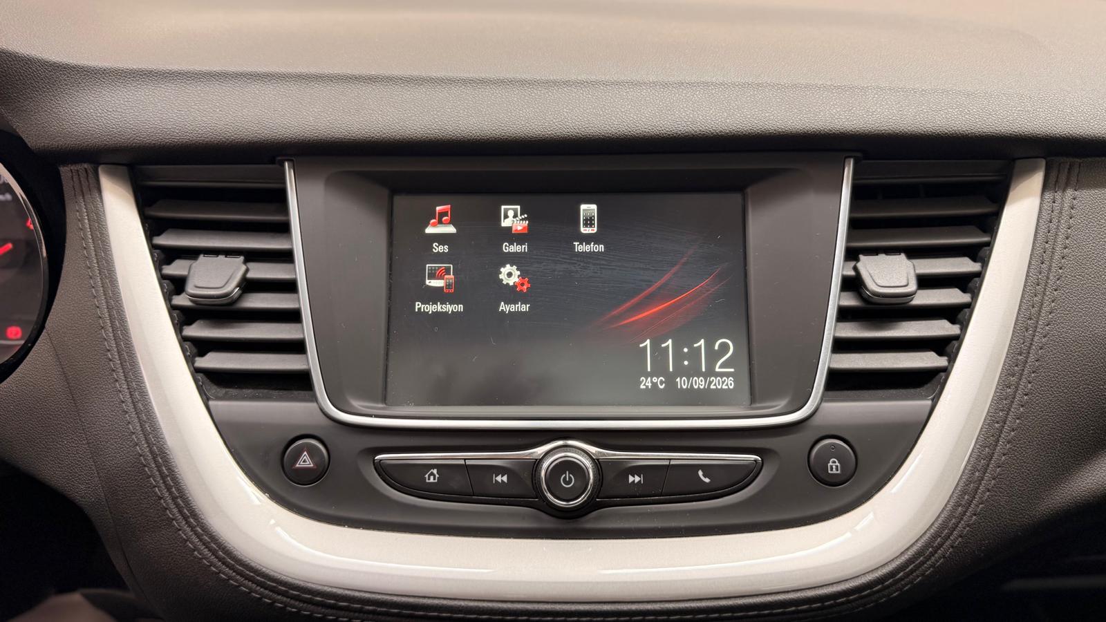 OPEL GRANDLAND 10