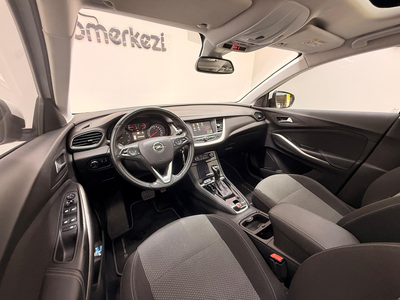 OPEL GRANDLAND 21