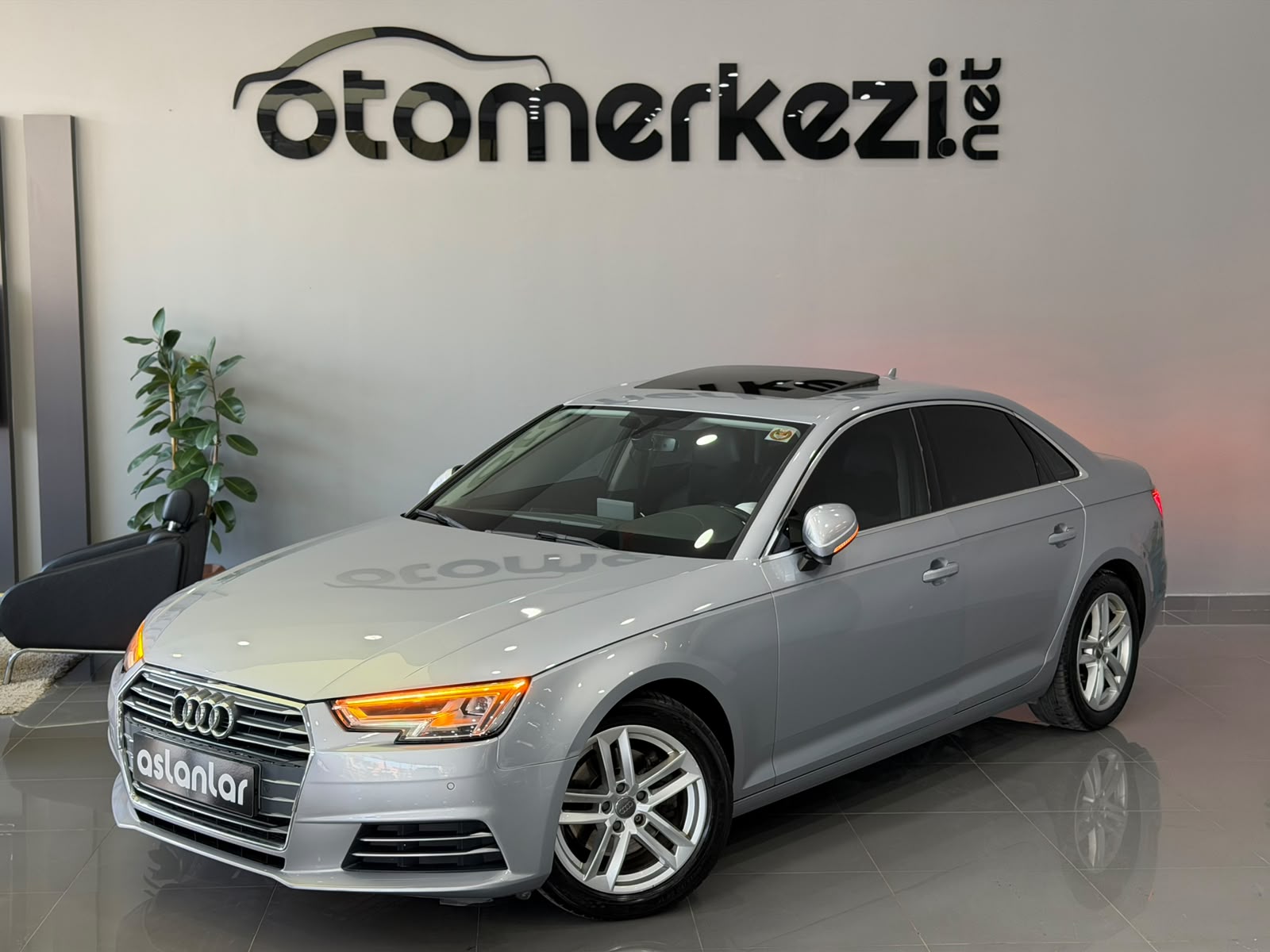 AUDI A4 7