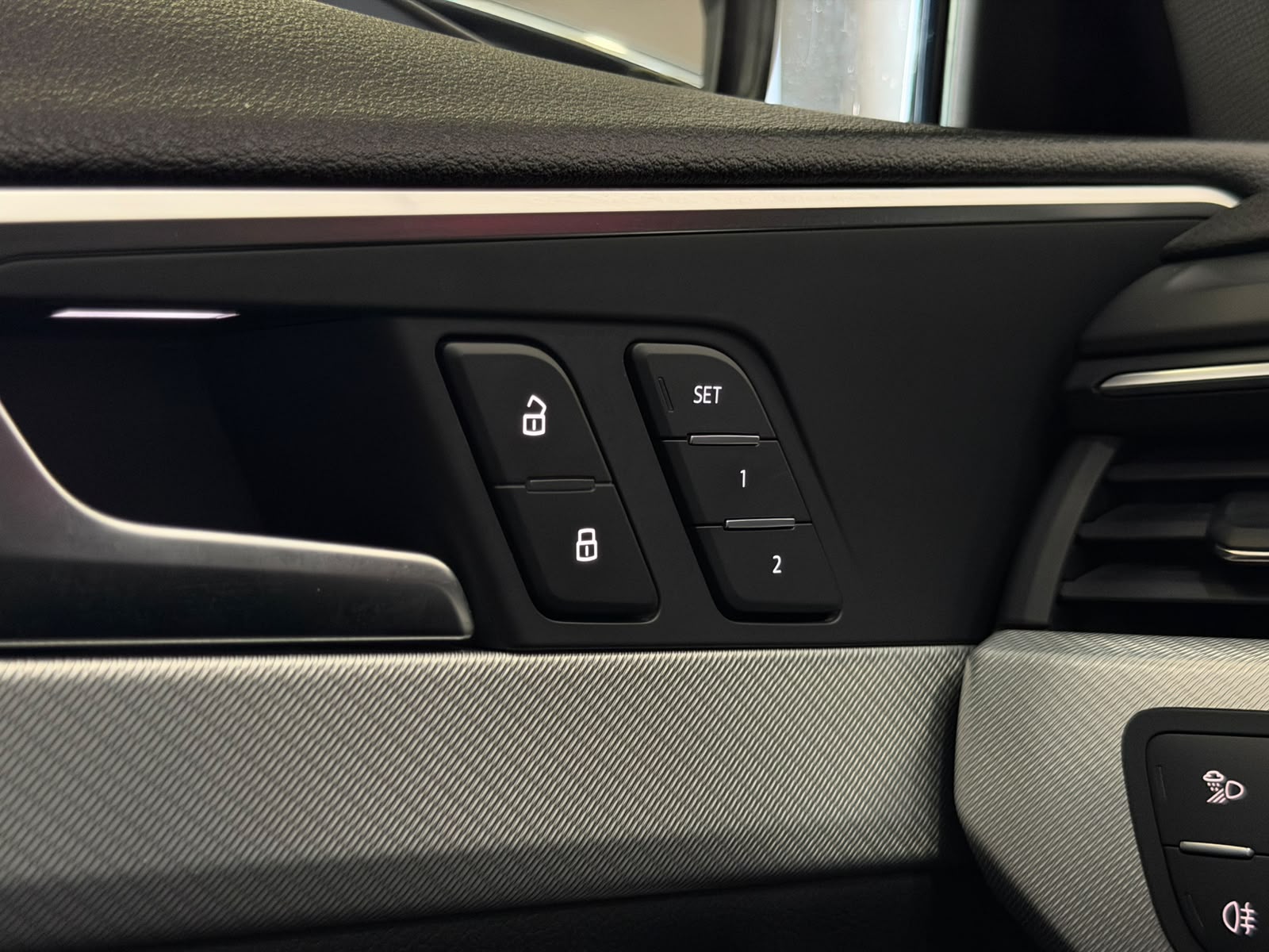 AUDI A4 11