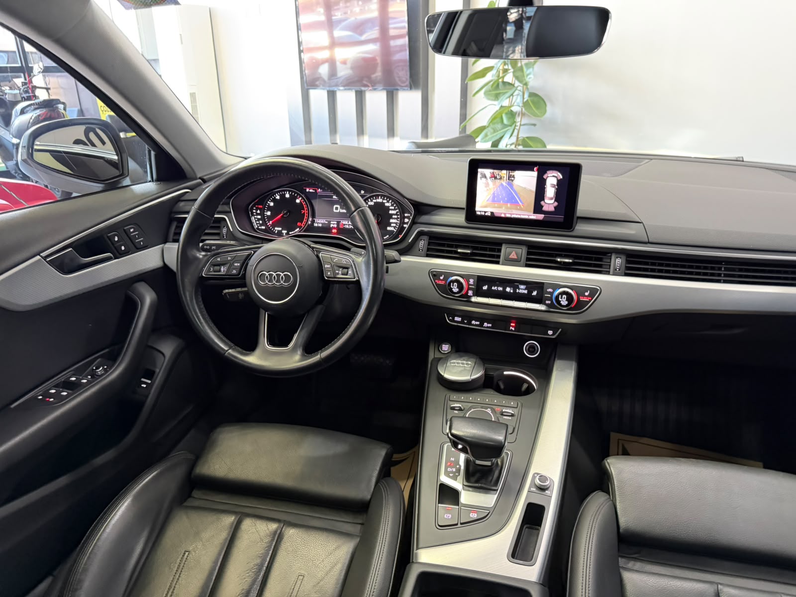 AUDI A4 13