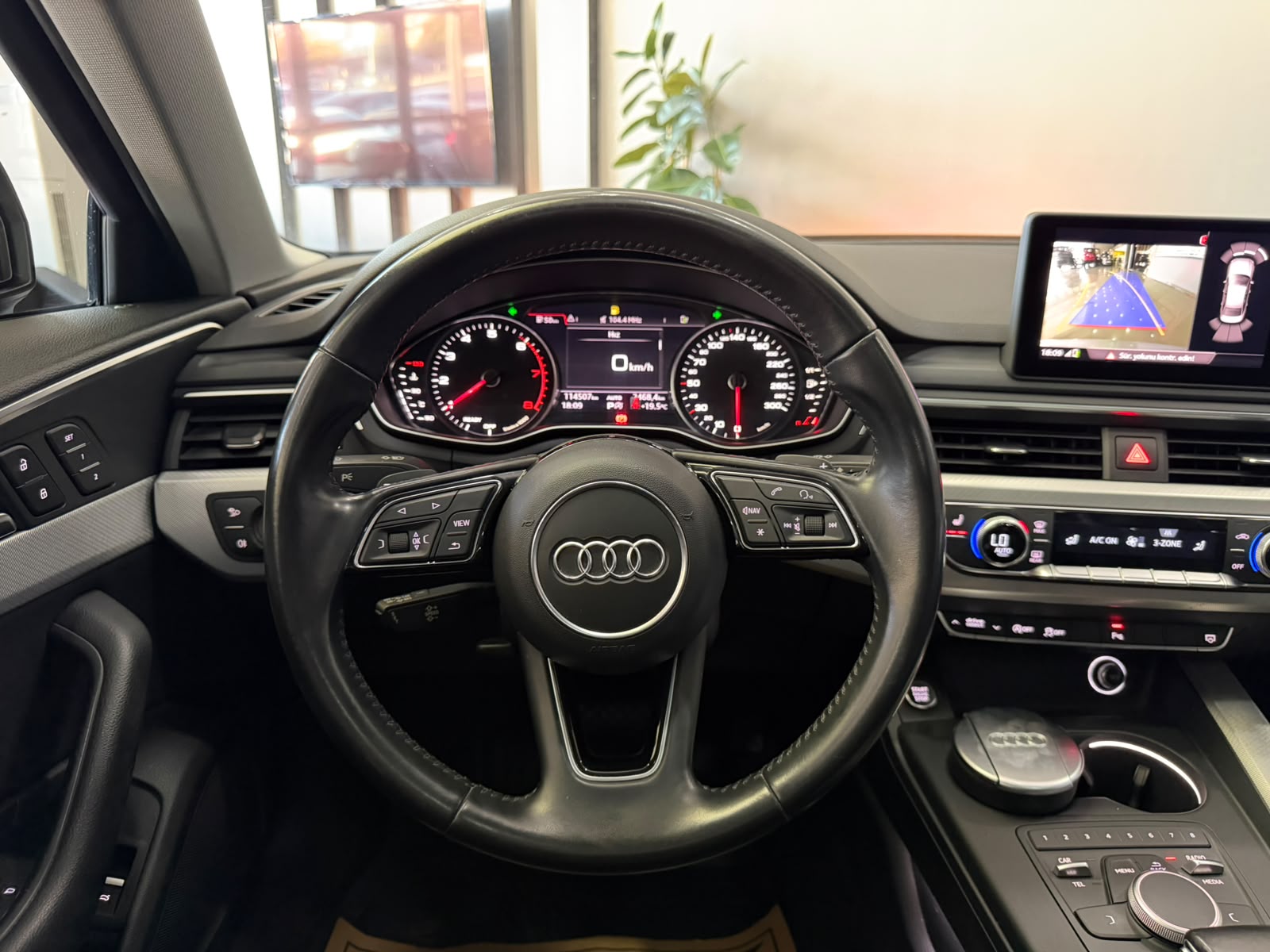 AUDI A4 17