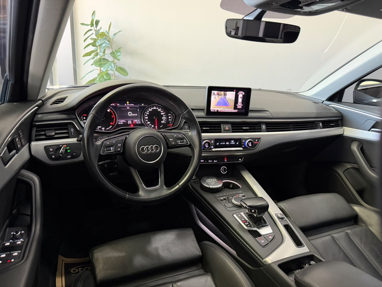 AUDI A4 20