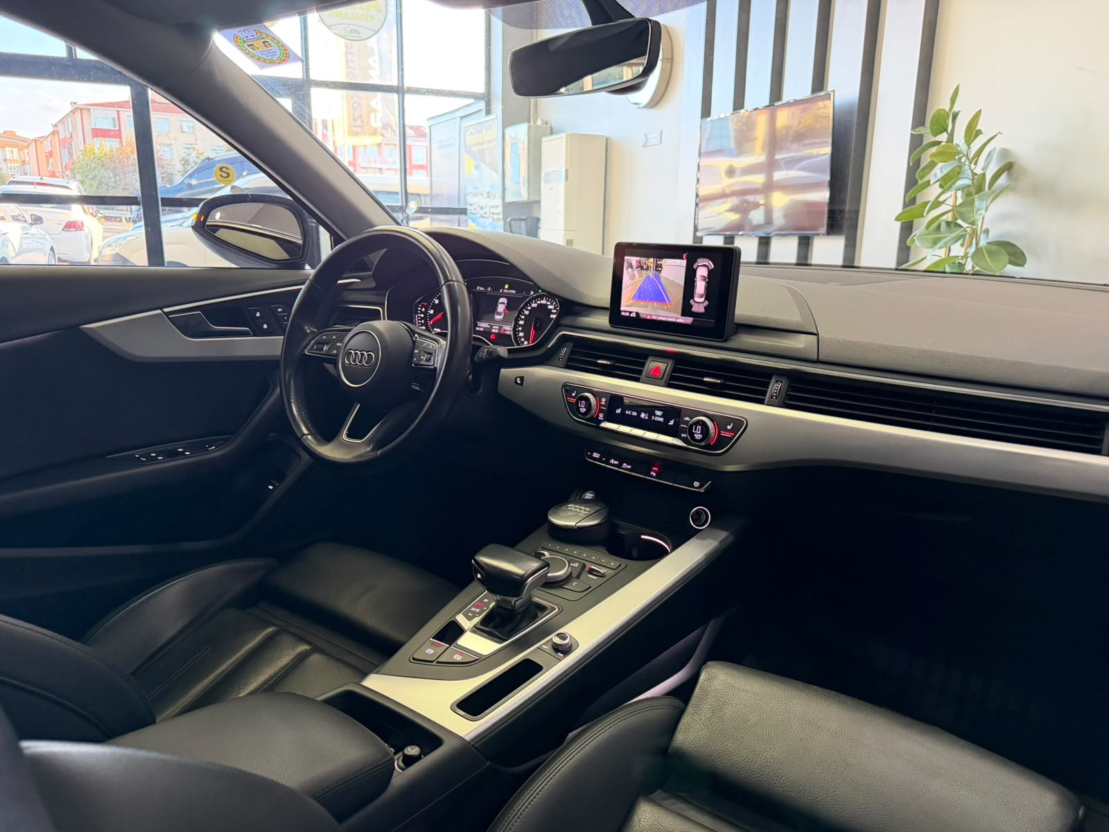AUDI A4 22