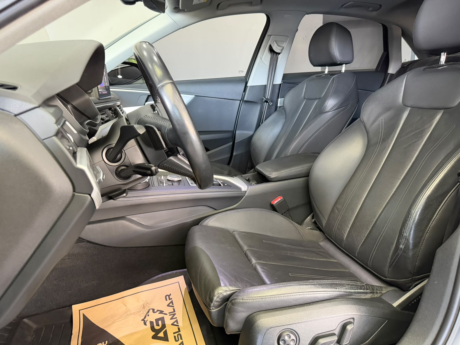 AUDI A4 23