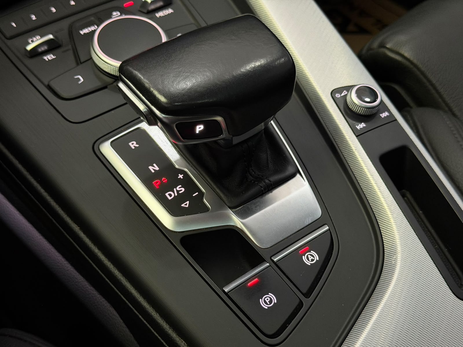 AUDI A4 31