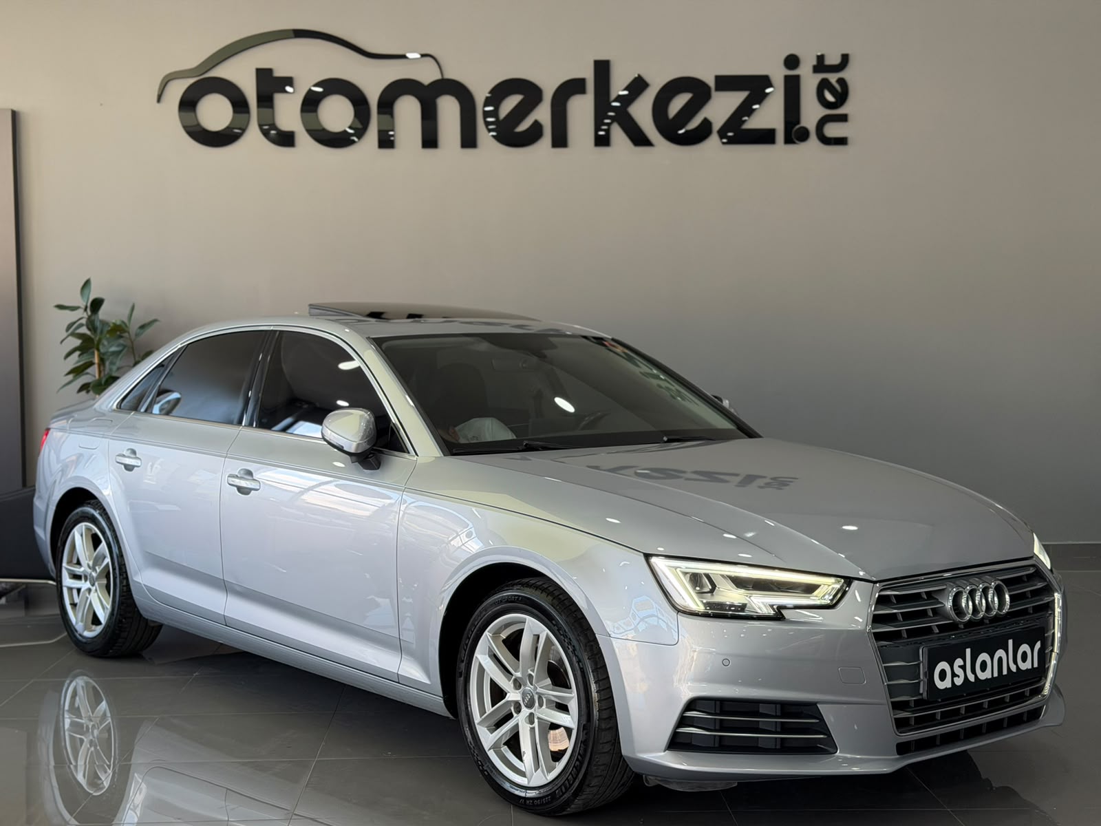 AUDI A4 33