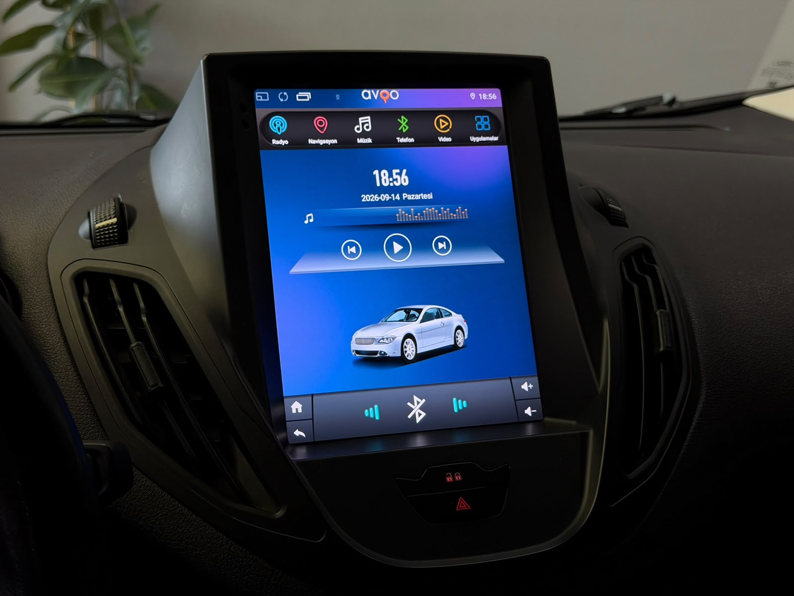 FORD TOURNEOCOURIER 14