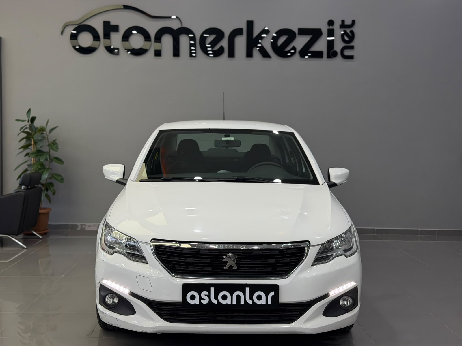 PEUGEOT 301 7