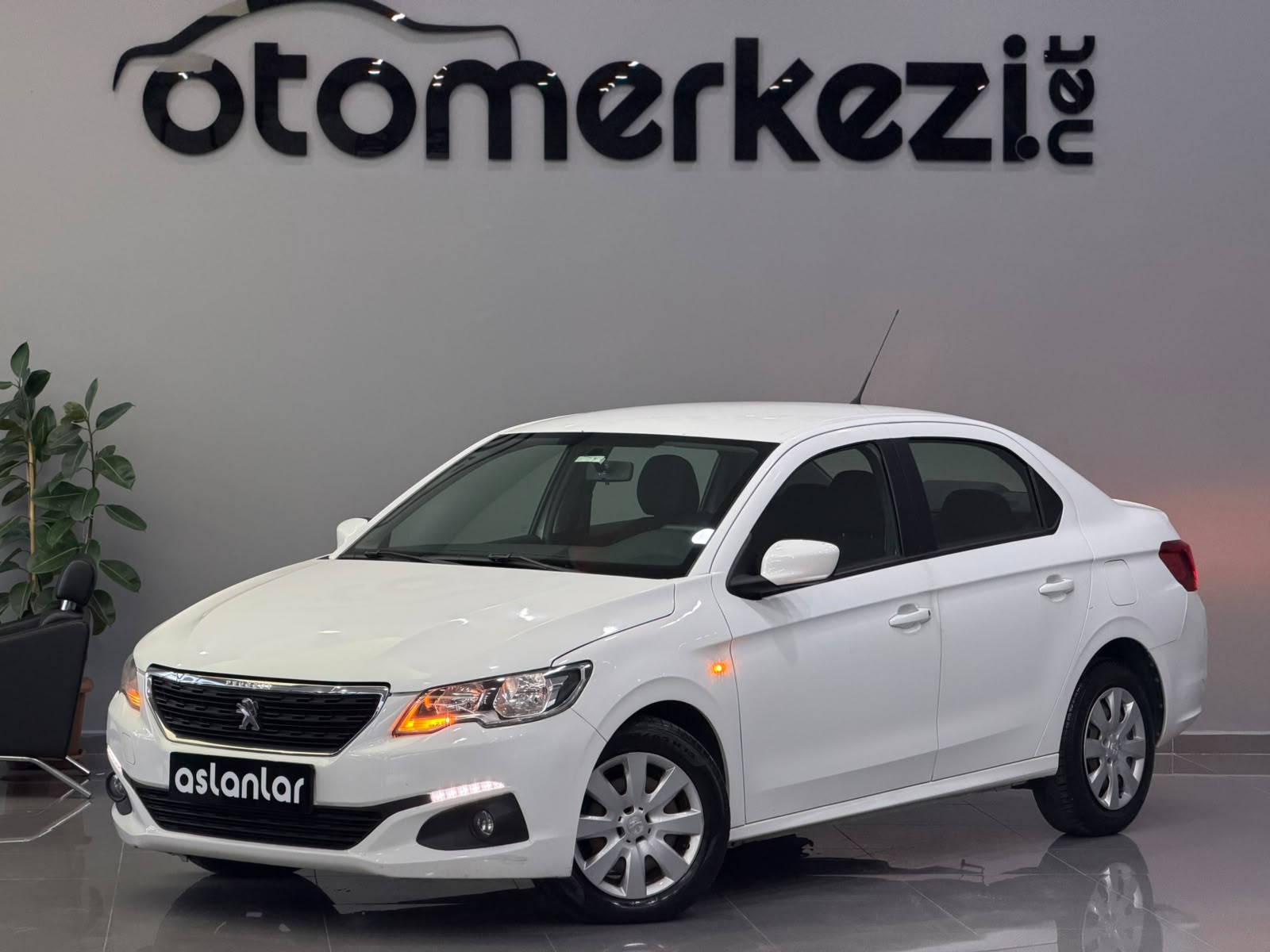 PEUGEOT 301 14