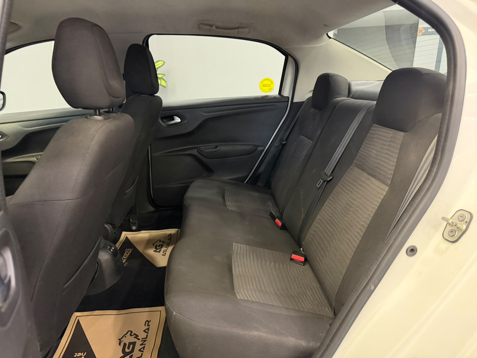 PEUGEOT 301 18