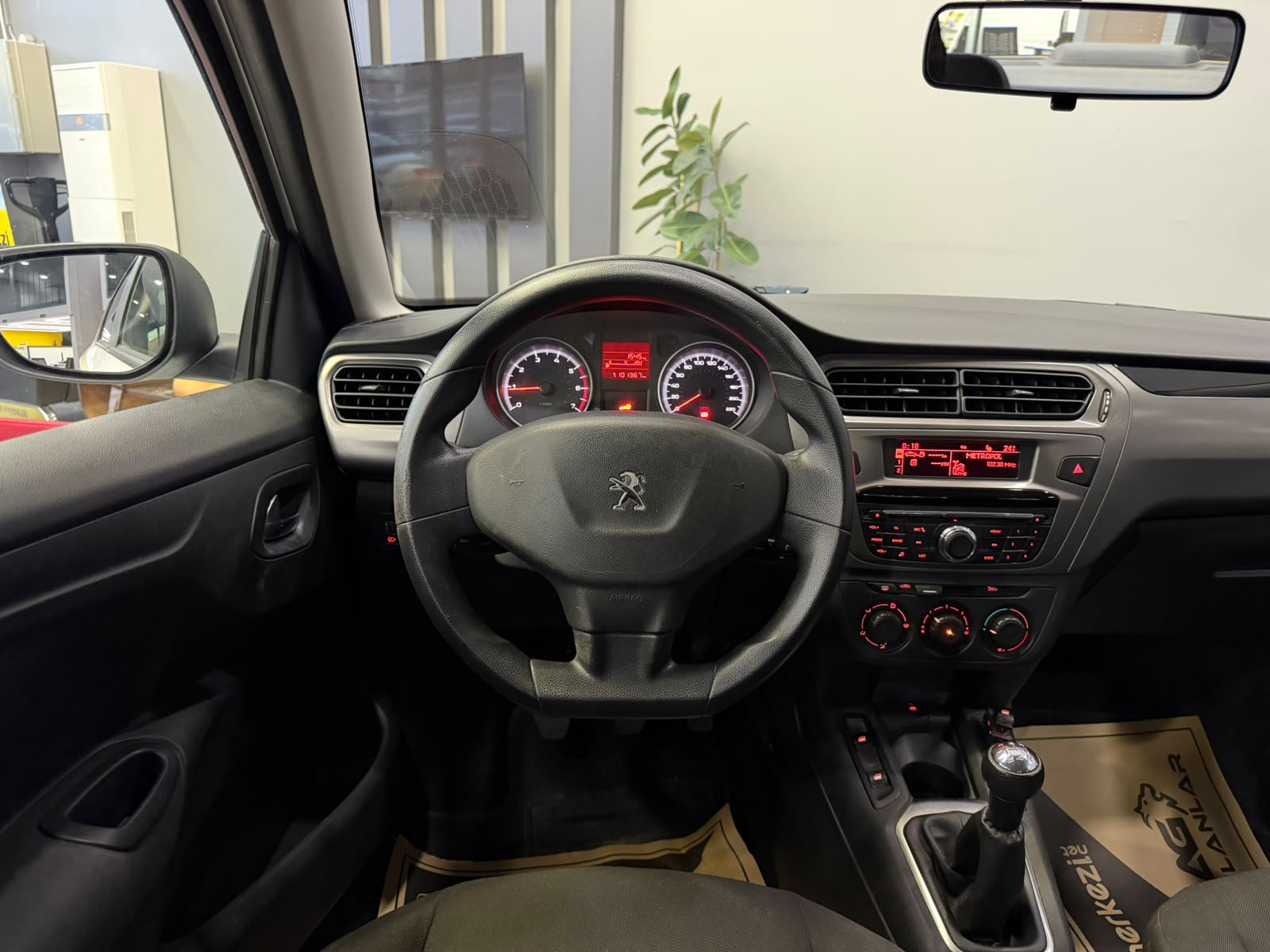 PEUGEOT 301 25