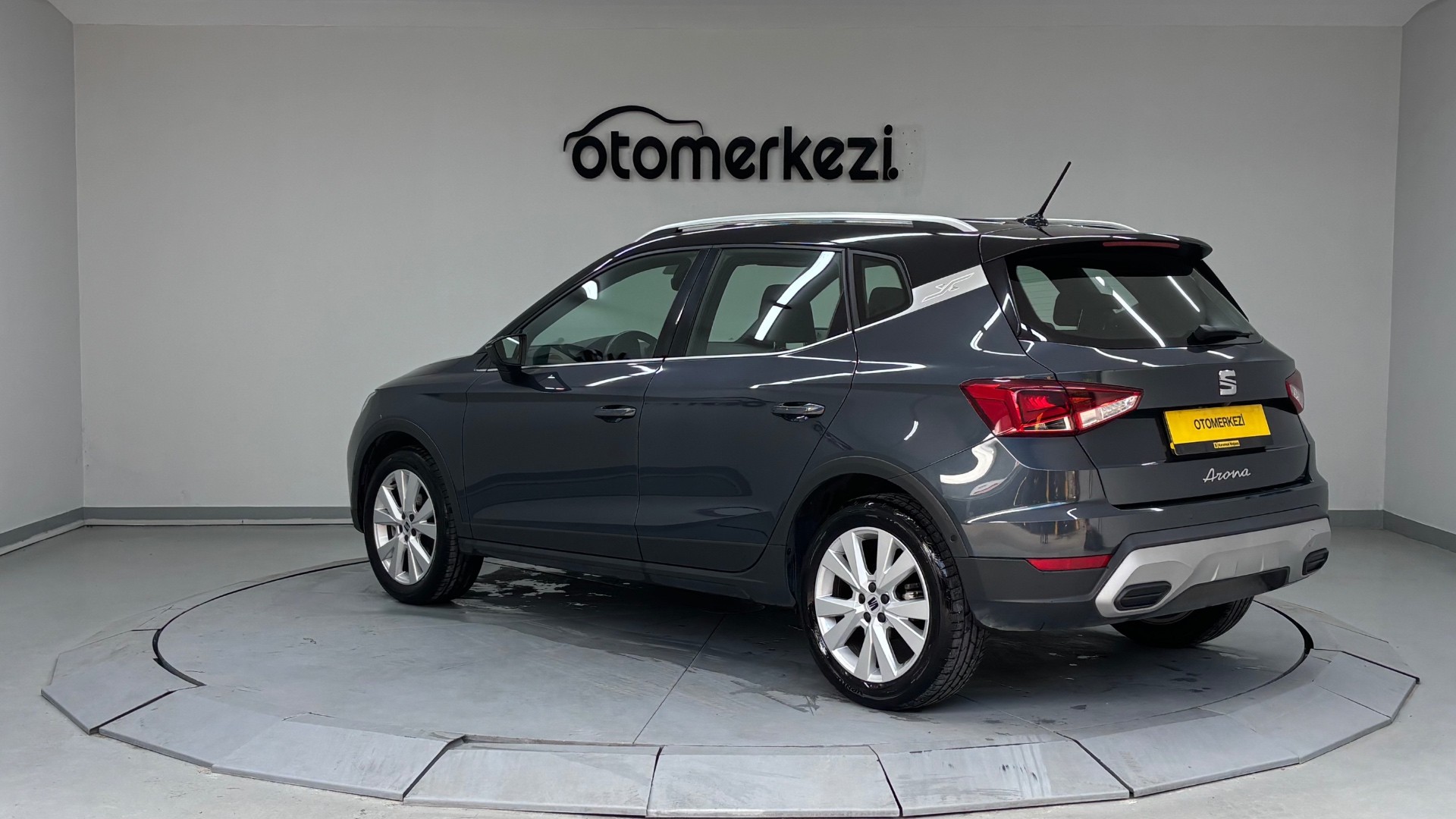 SEAT ARONA 15