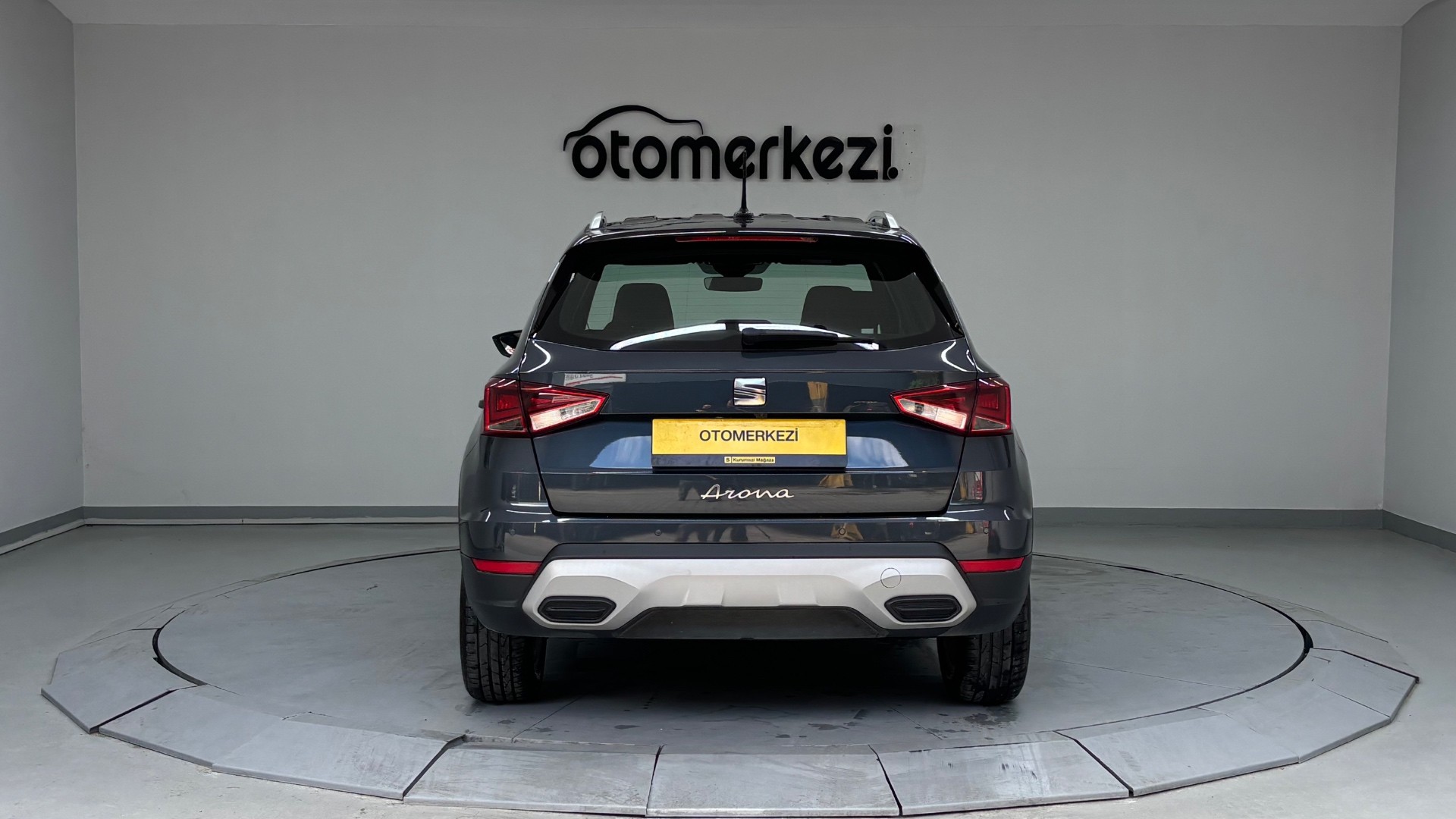 SEAT ARONA 17