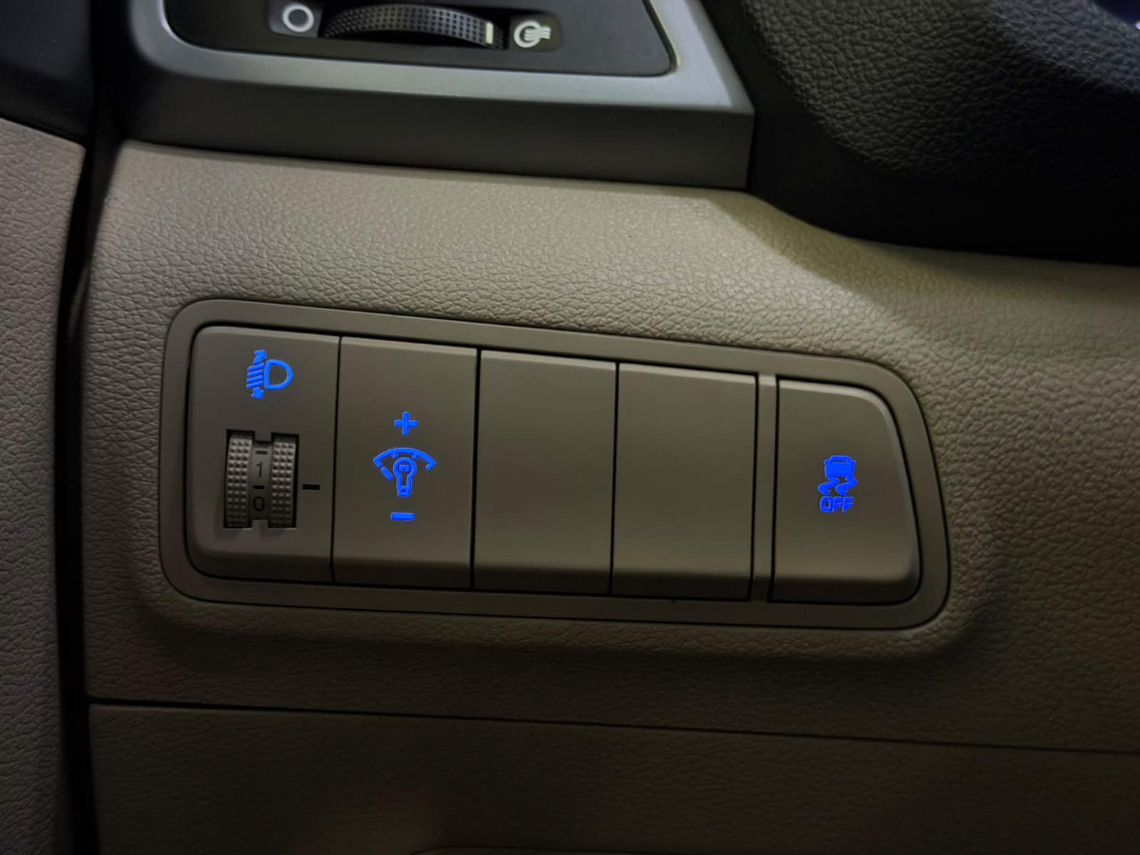 HYUNDAI TUCSON 11