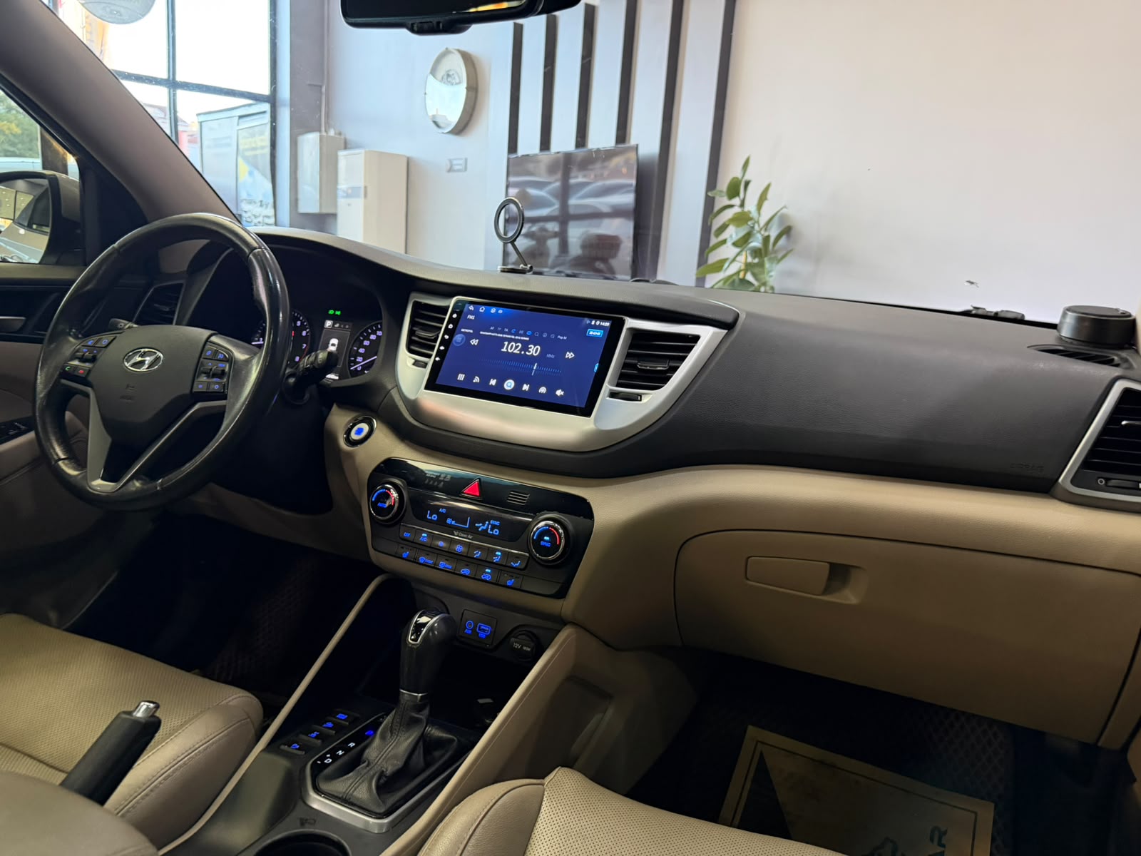HYUNDAI TUCSON 22