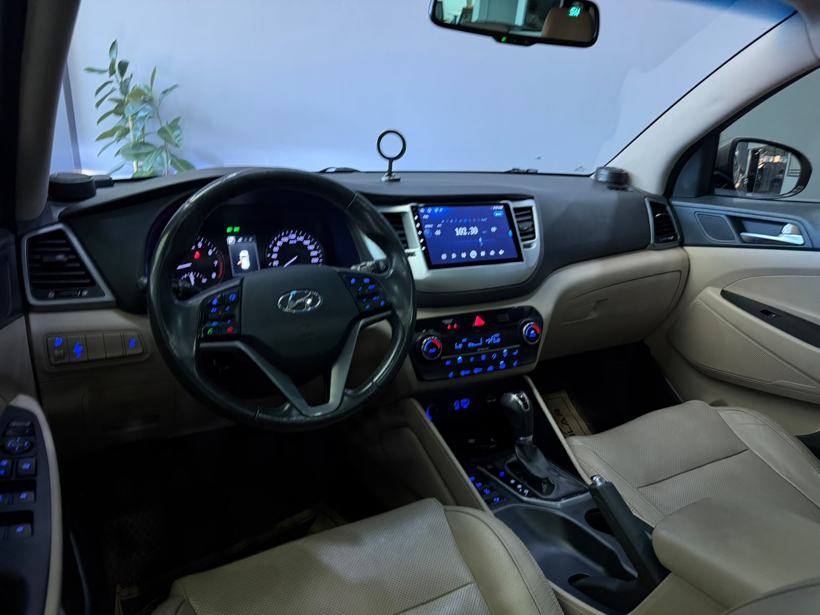 HYUNDAI TUCSON 32