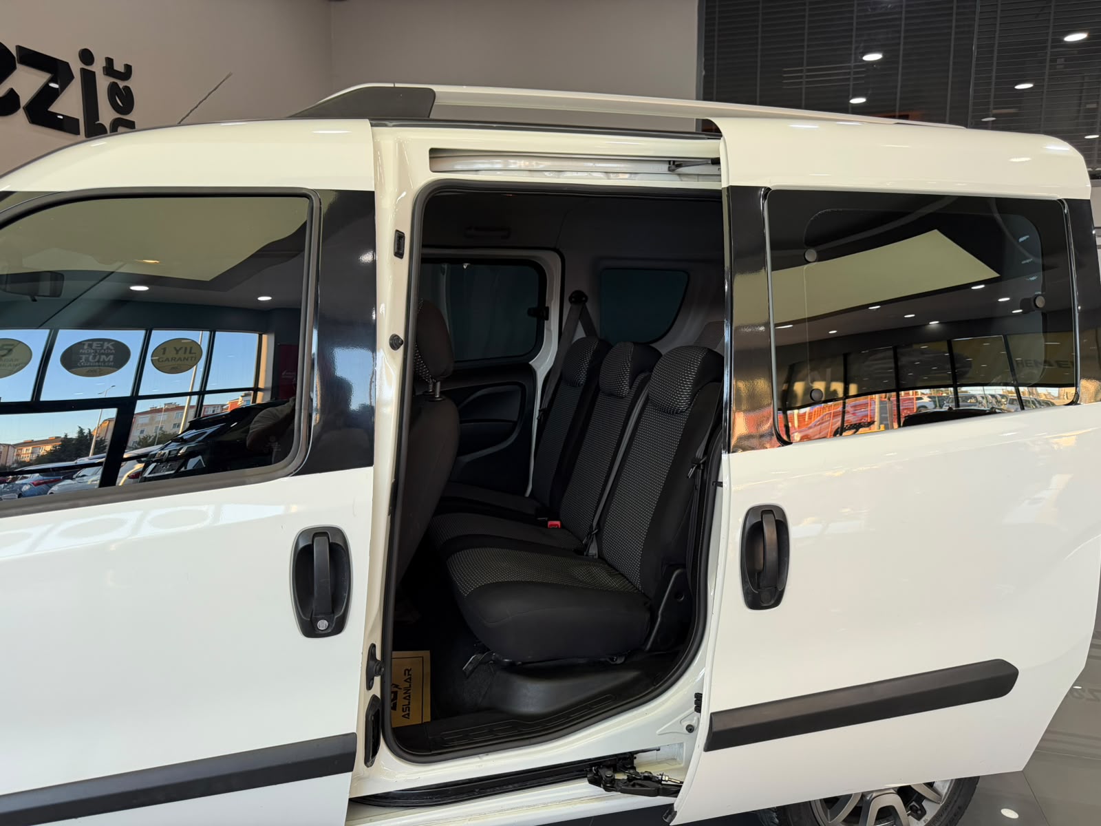 FIAT DOBLO 30