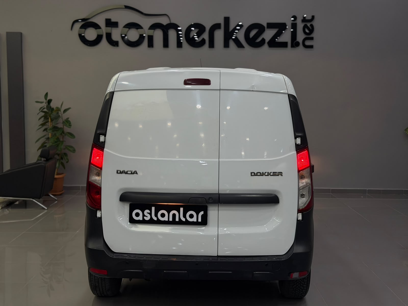 DACIA DOKKER 9
