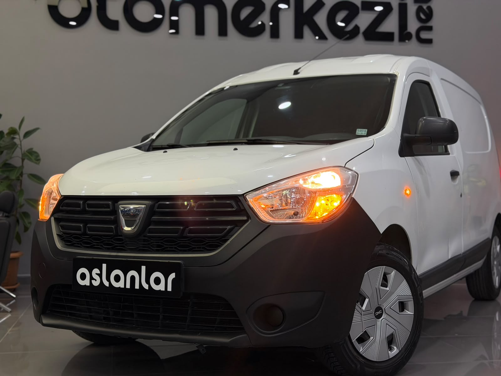DACIA DOKKER 13