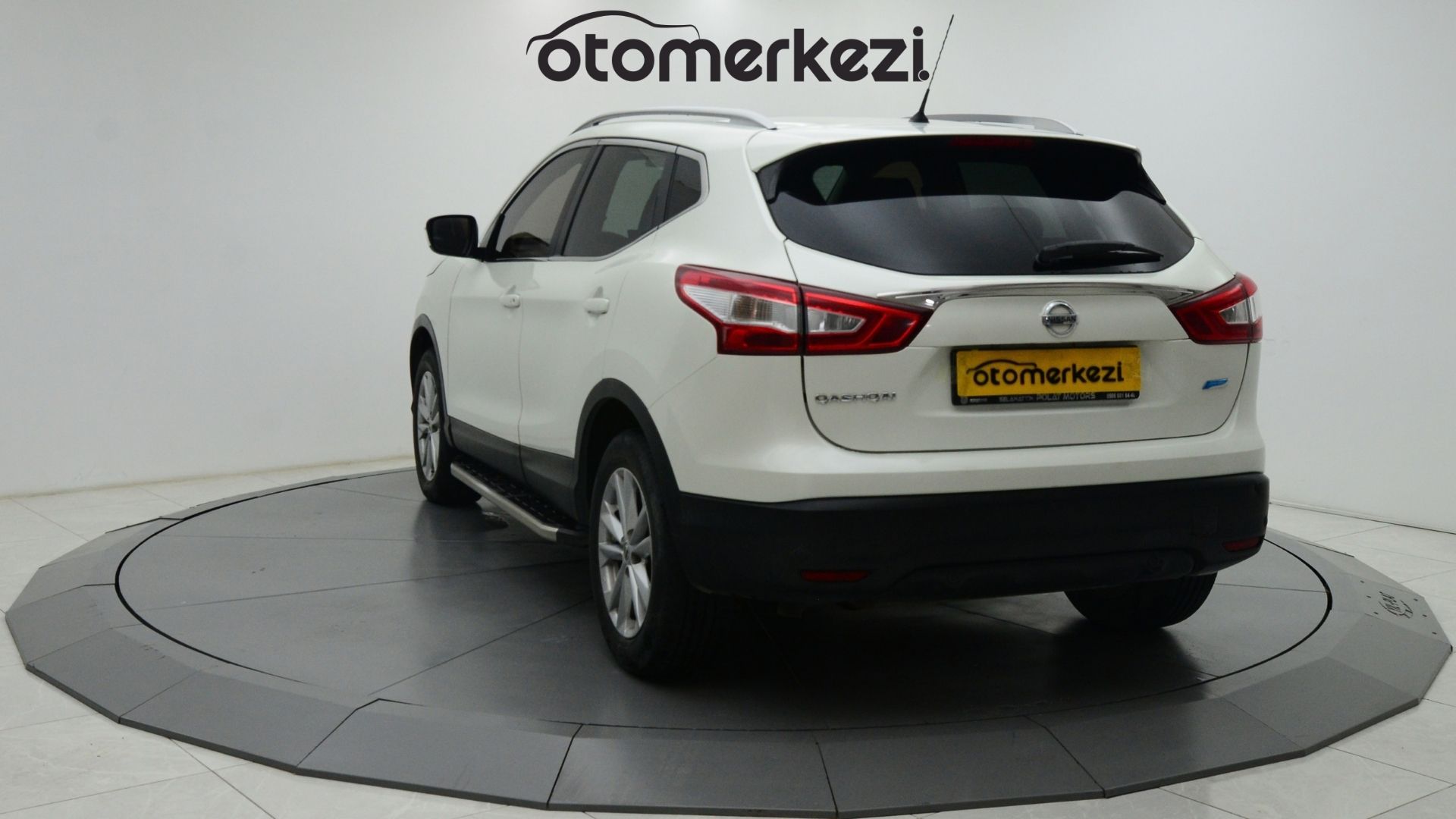 NISSAN QASHQAI 10