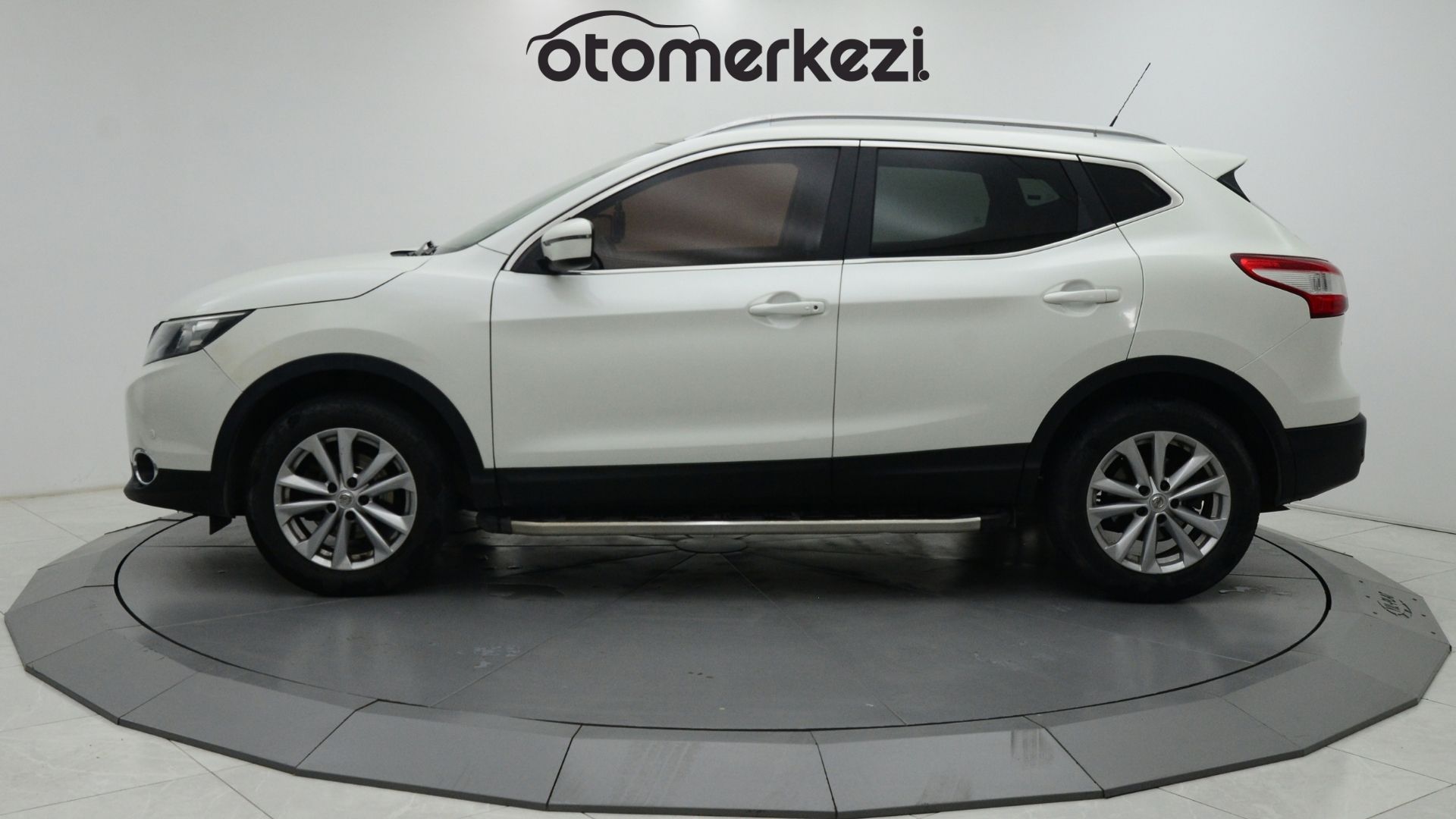 NISSAN QASHQAI 13