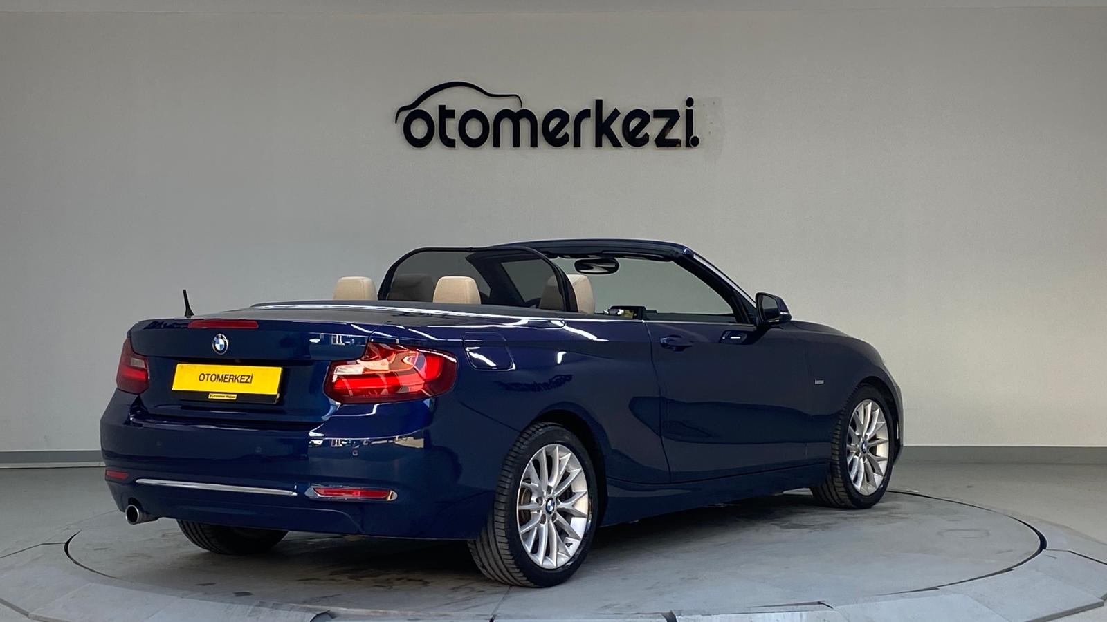 BMW 218i 24
