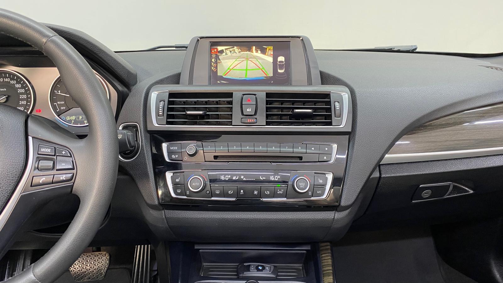 BMW 218i 17