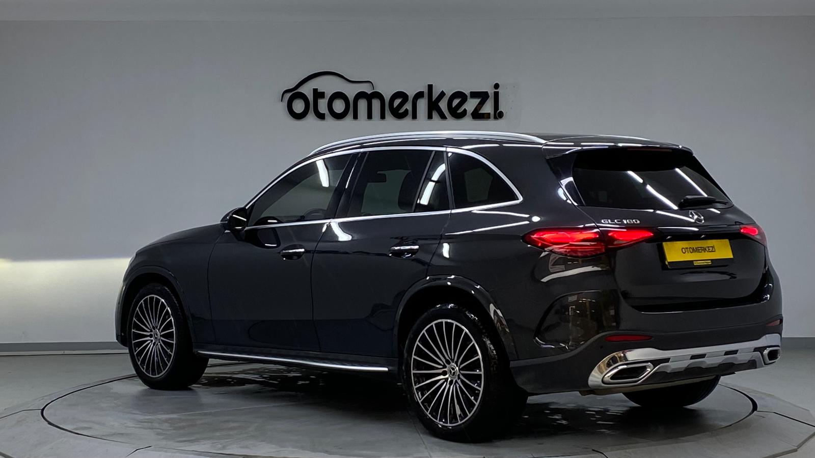 MERCEDES GLC 5