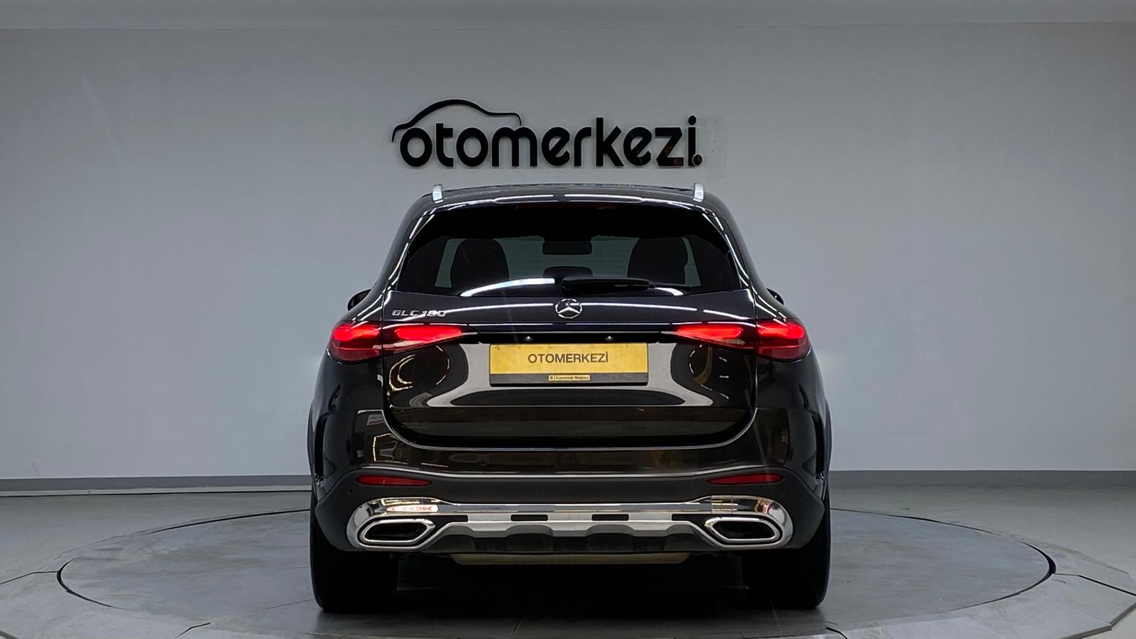MERCEDES GLC 10
