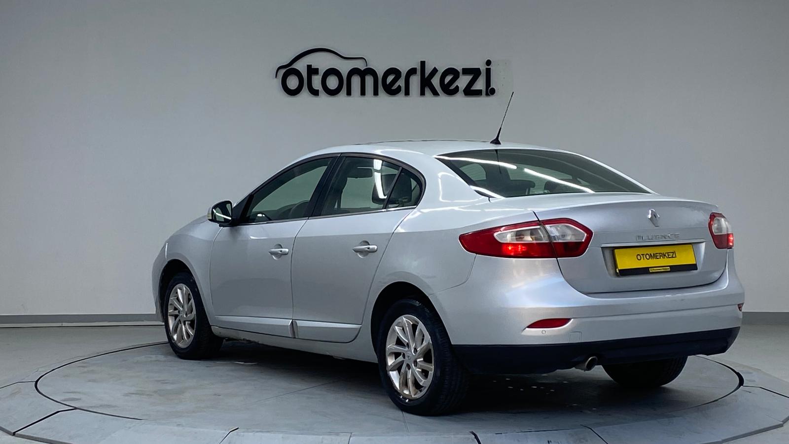 Renault Fluence Touch Plus 1.5 Dci 110 Edc 3