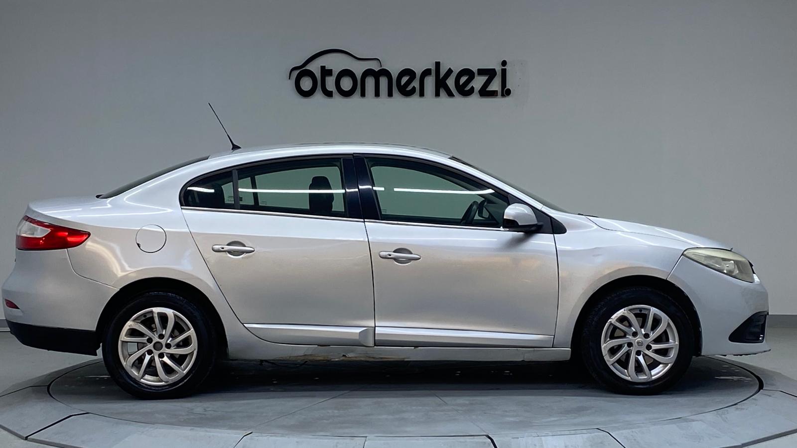 Renault Fluence Touch Plus 1.5 Dci 110 Edc 4
