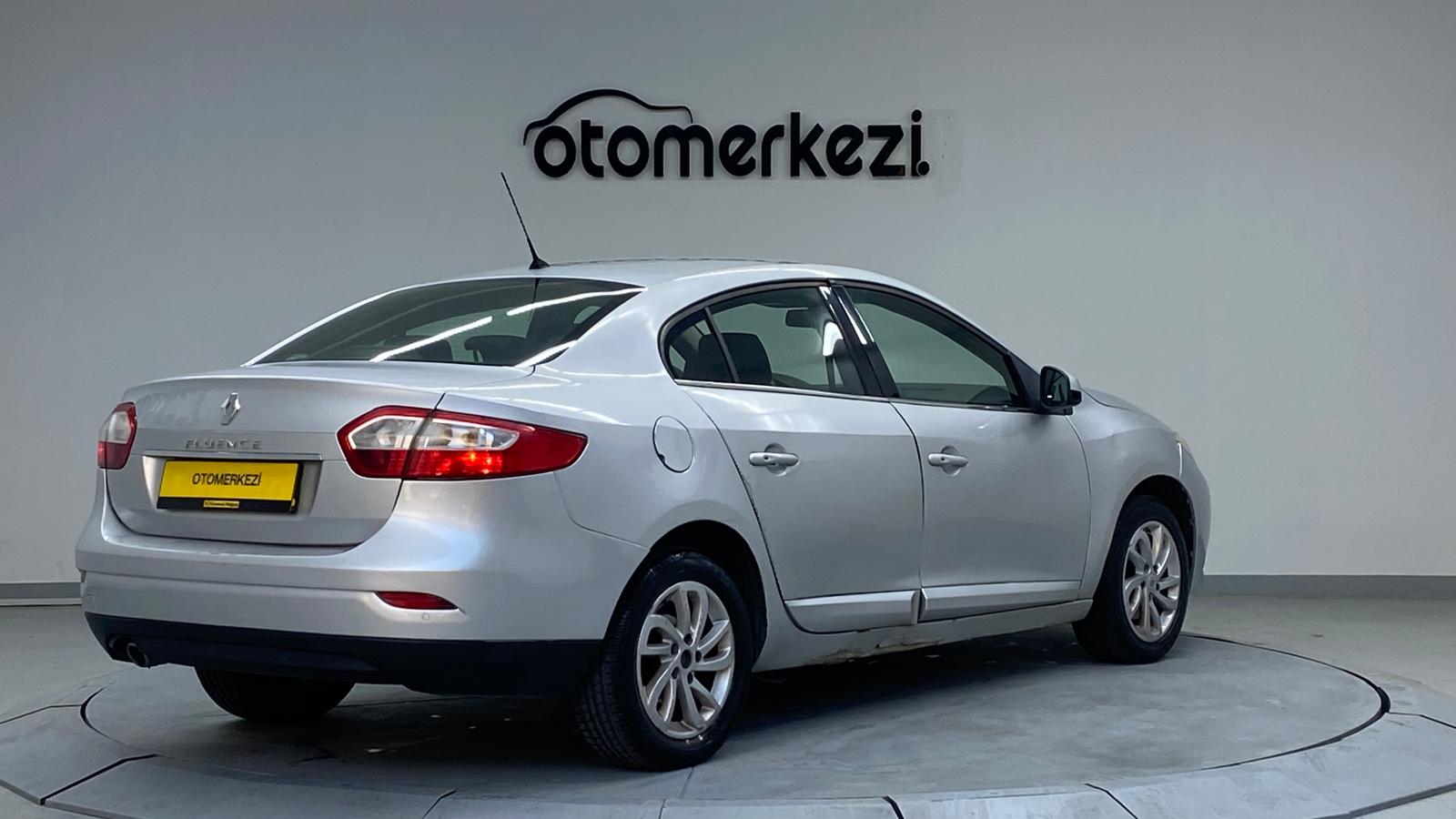 Renault Fluence Touch Plus 1.5 Dci 110 Edc 5