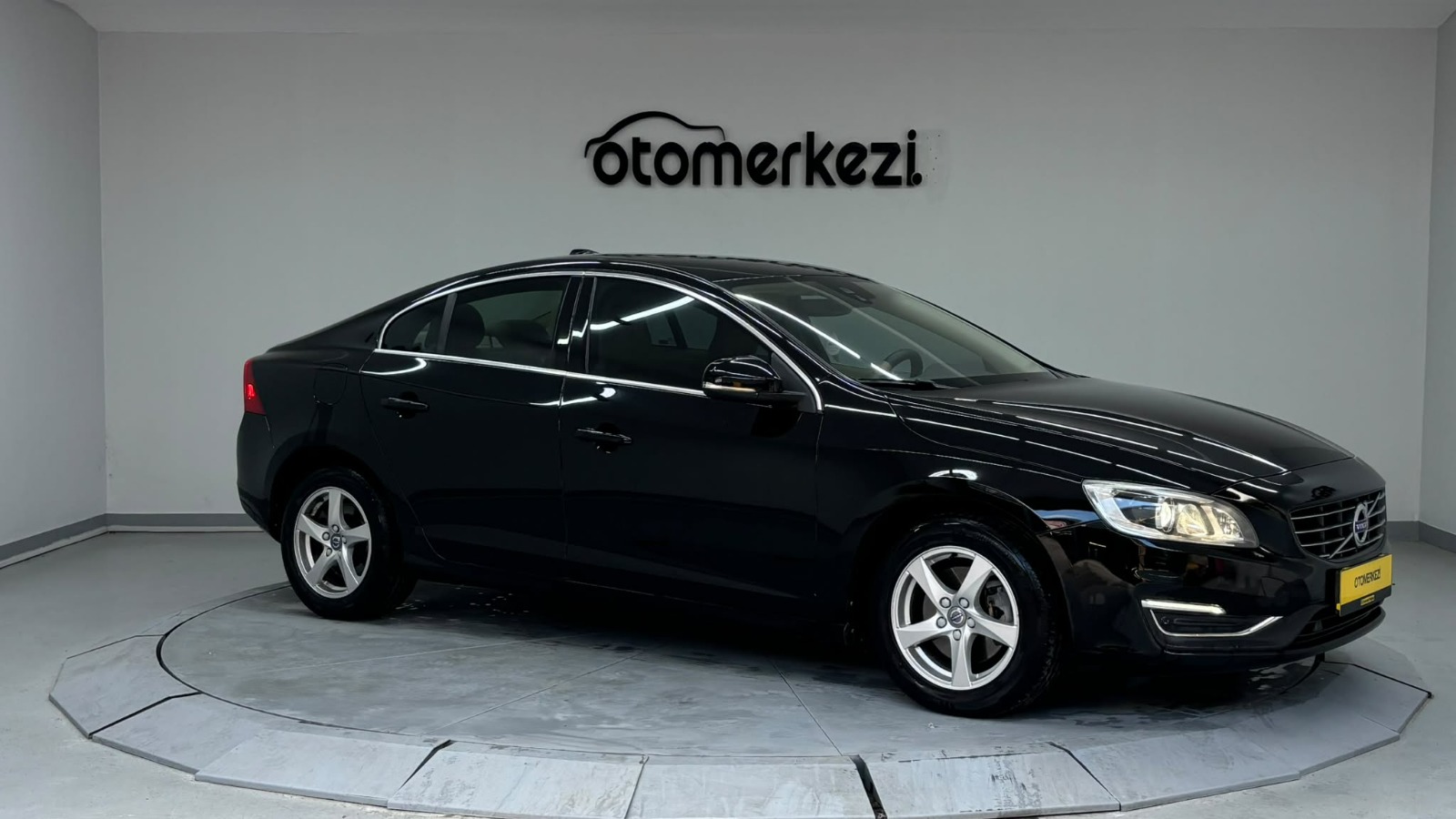 Volvo S60 1.5 T3 Premium Geartronic 5