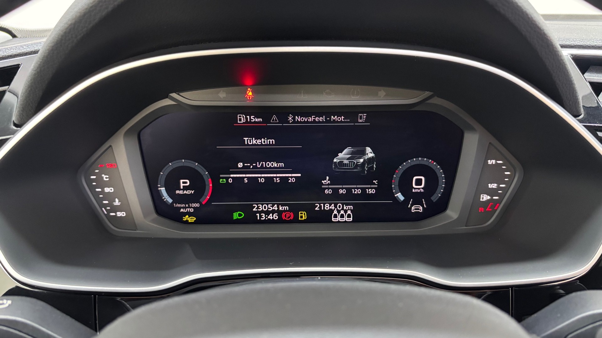 AUDI Q3 15