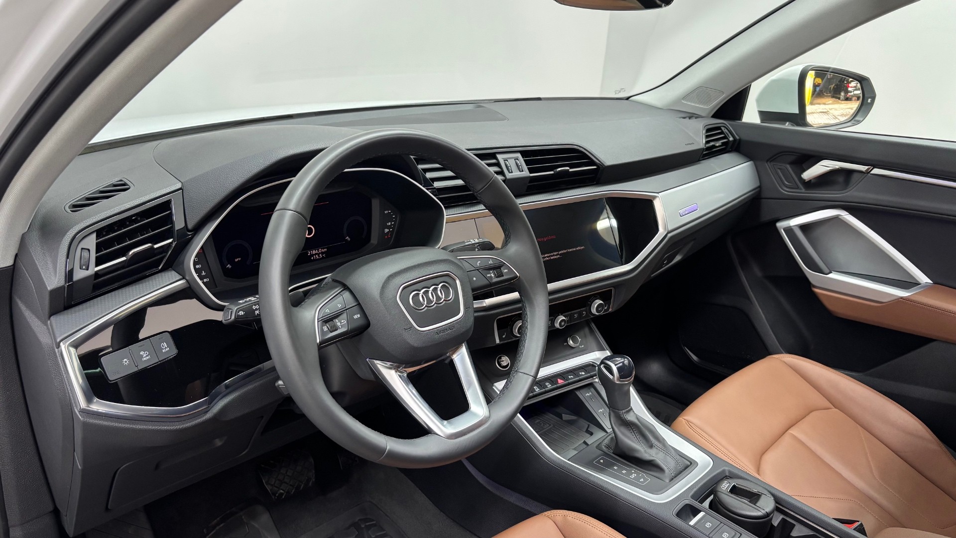 AUDI Q3 23