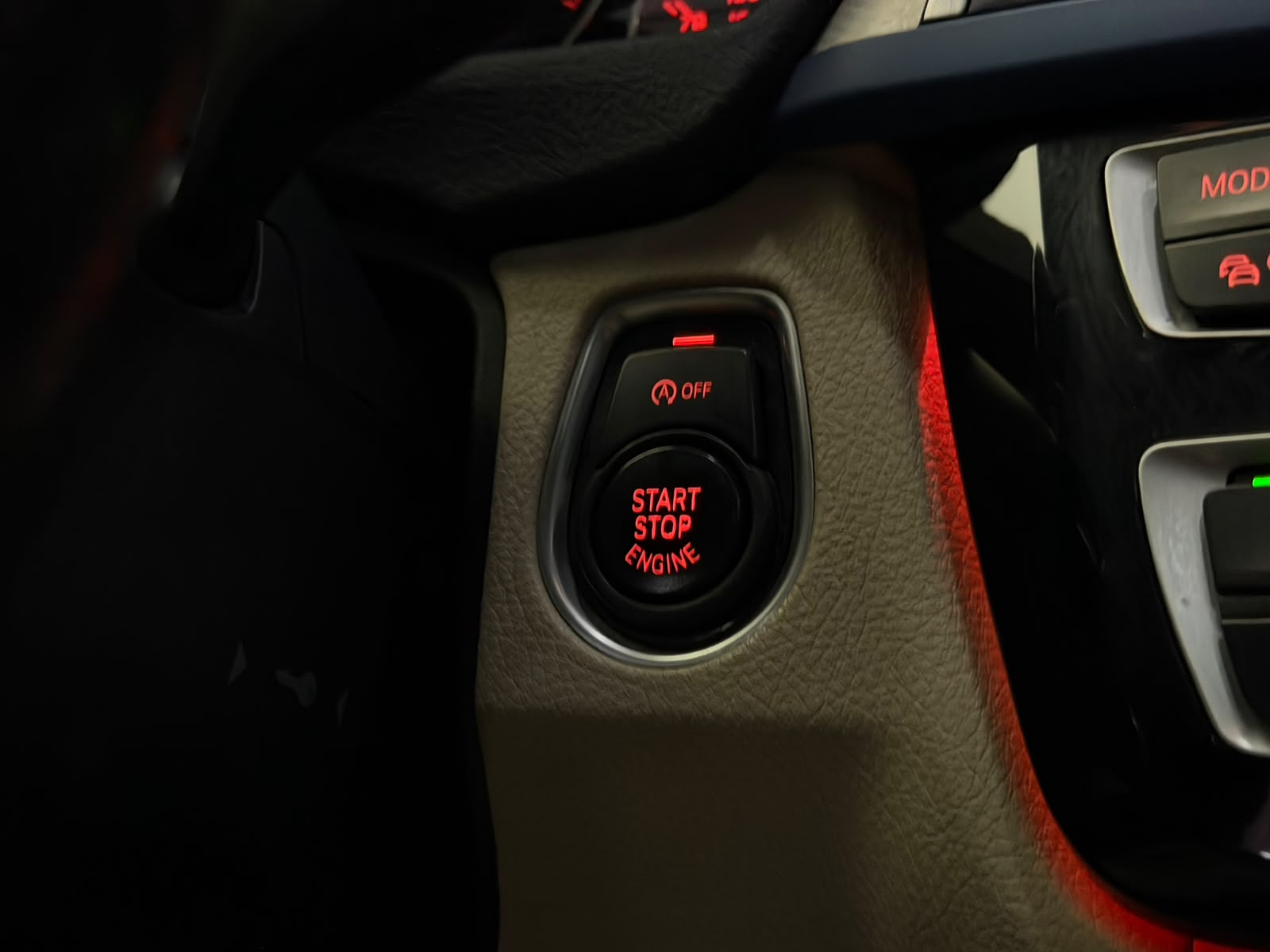 BMW 320i 9