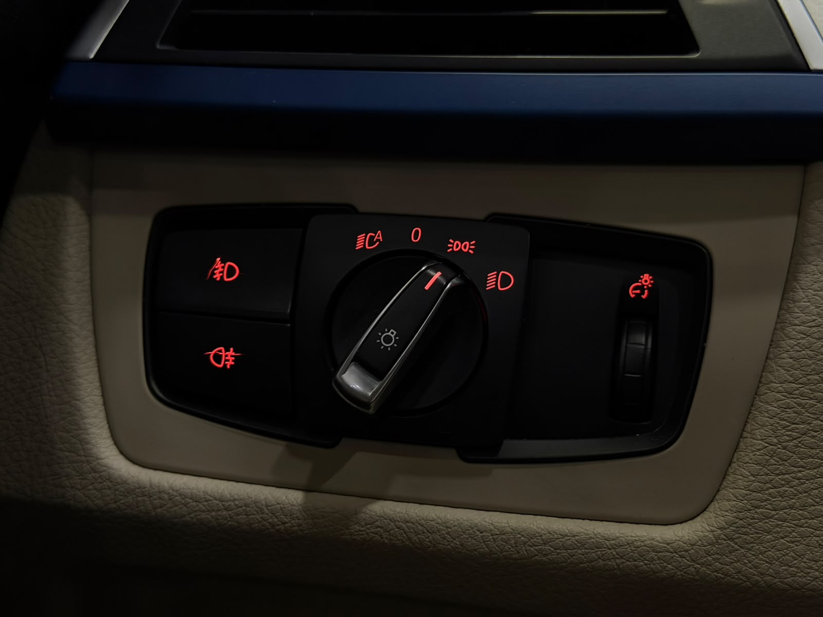 BMW 320i 20