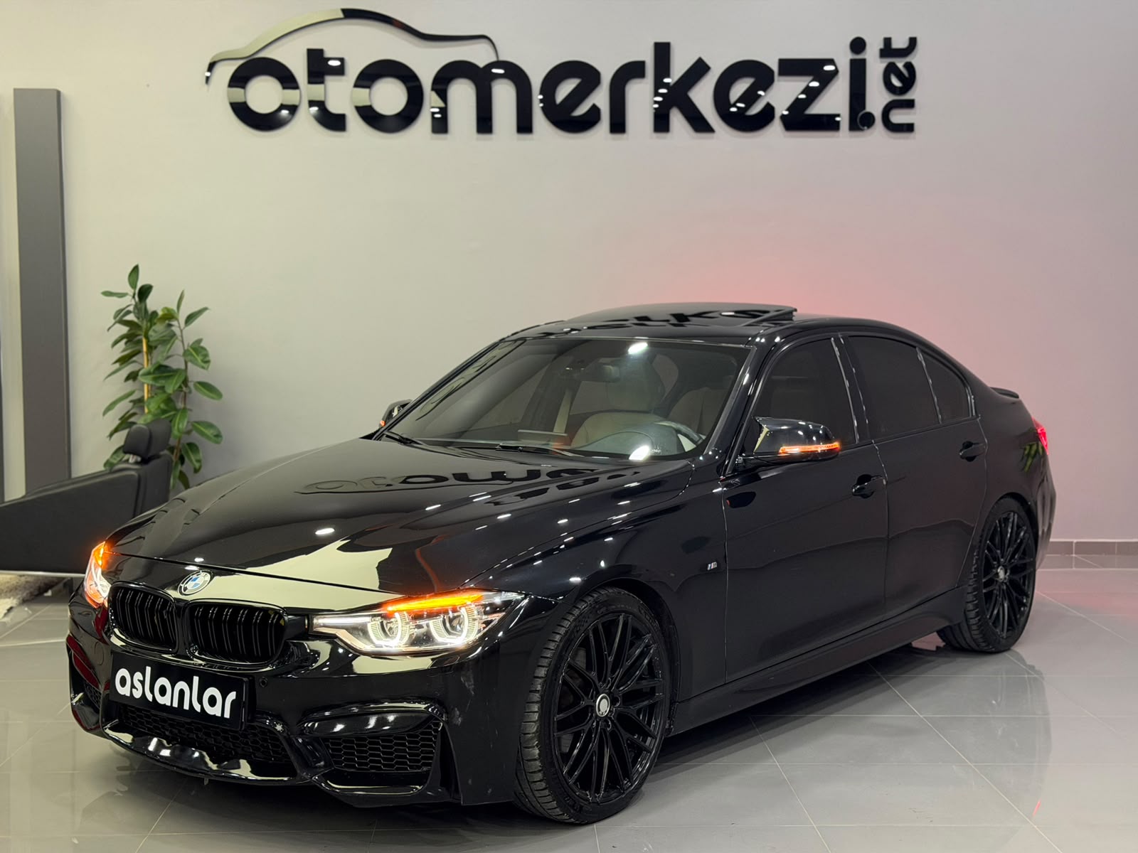 BMW 320i 32