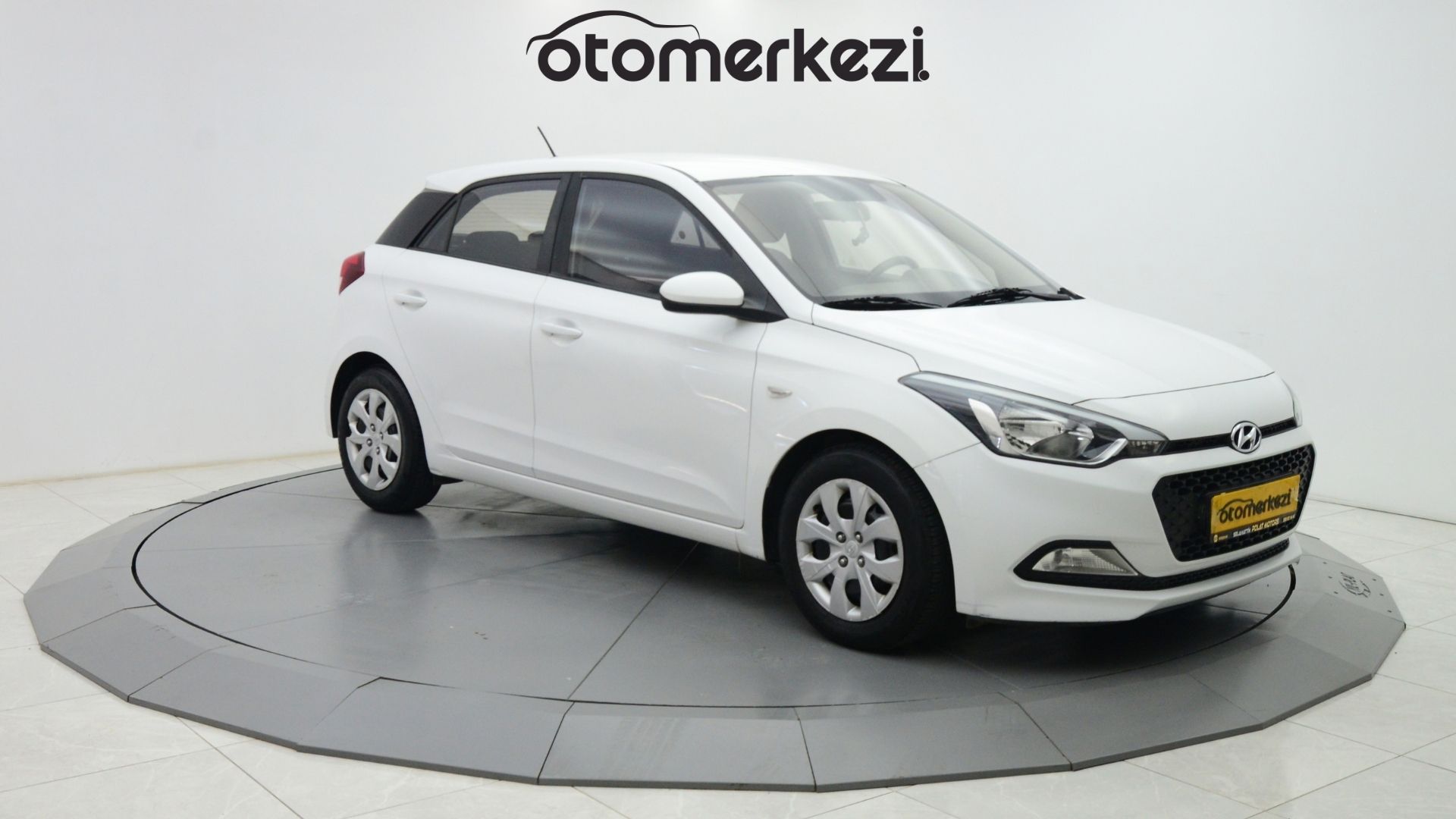HYUNDAI i20 1