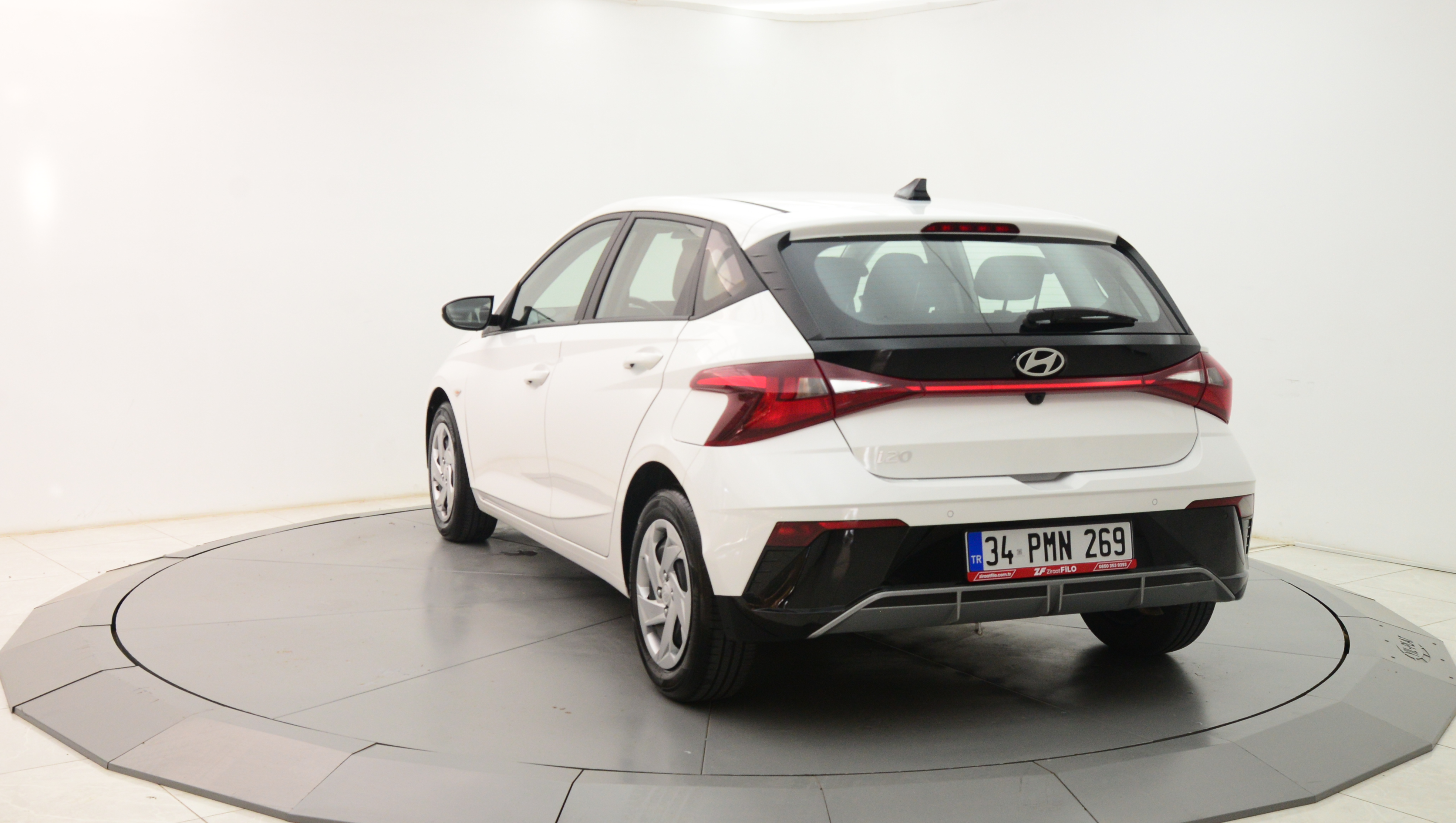 HYUNDAI i20 6