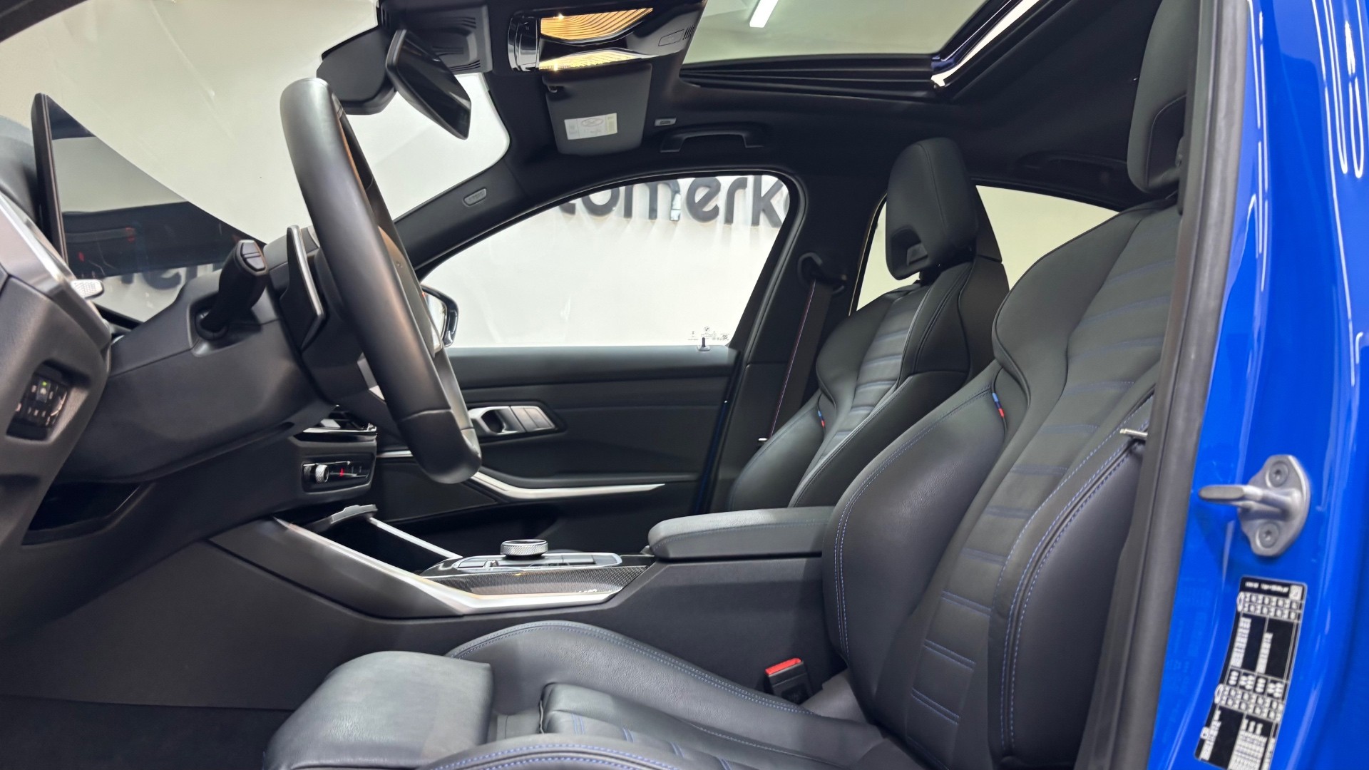 BMW 320i 3