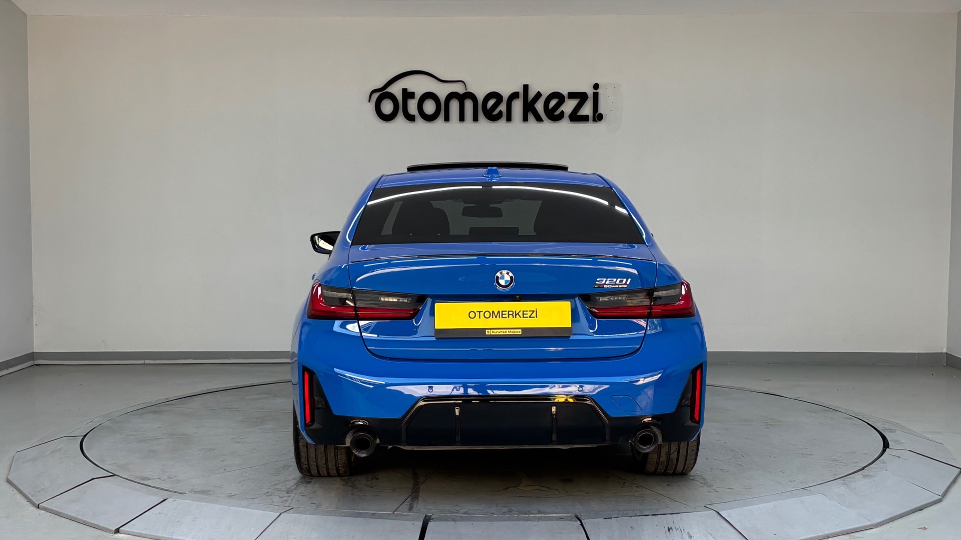 BMW 320i 7