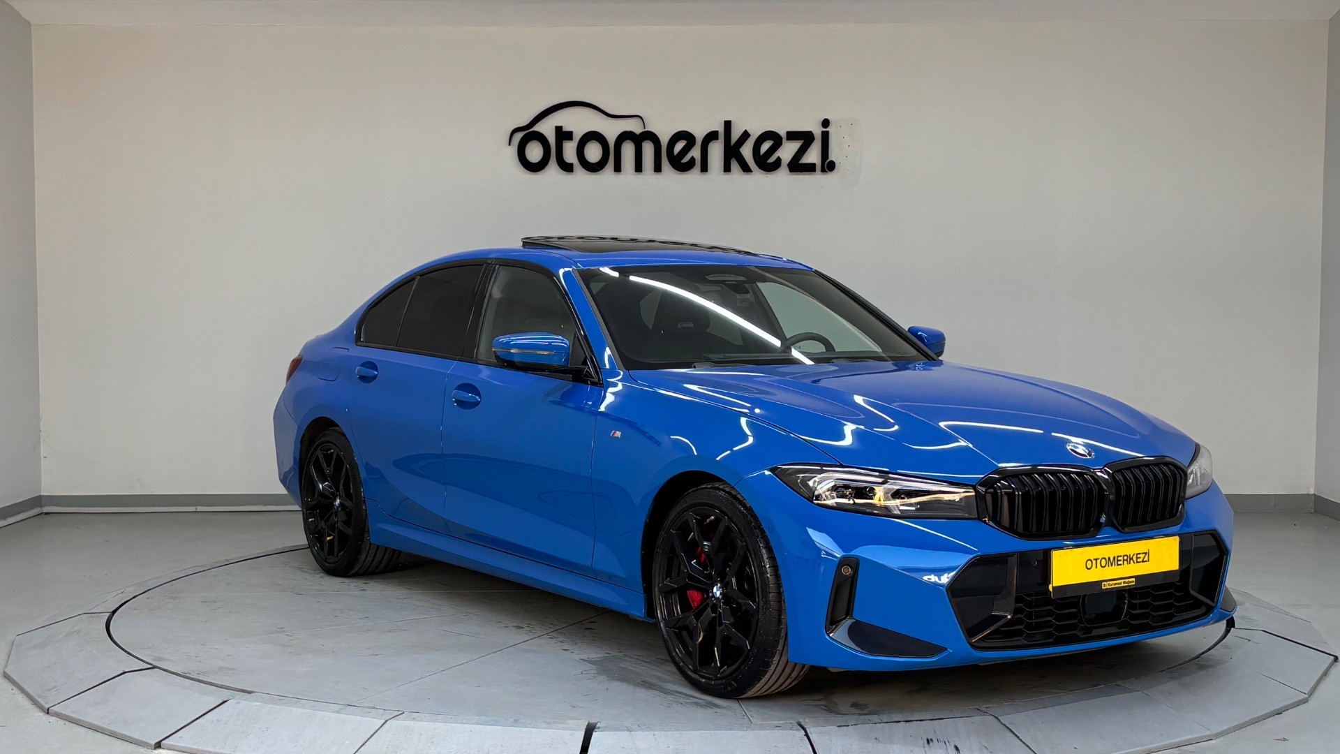BMW 320i 12