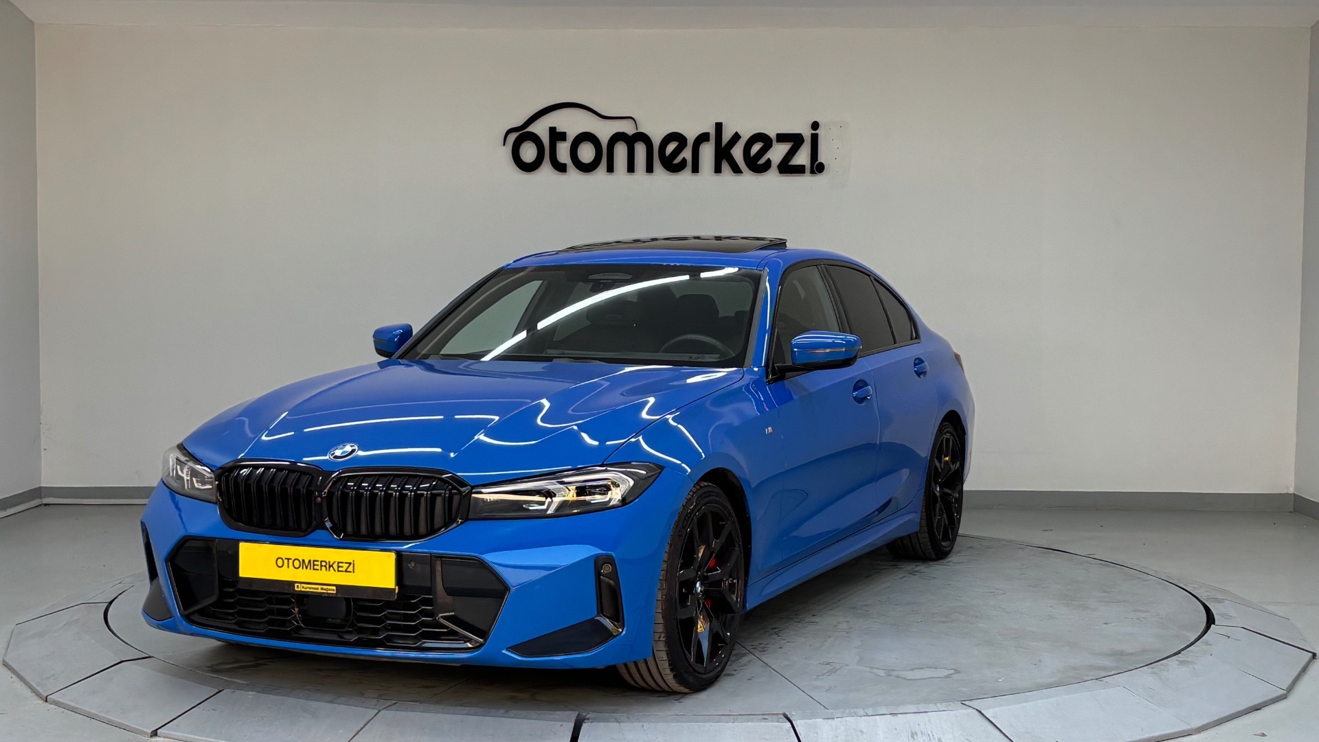 BMW 320i 16