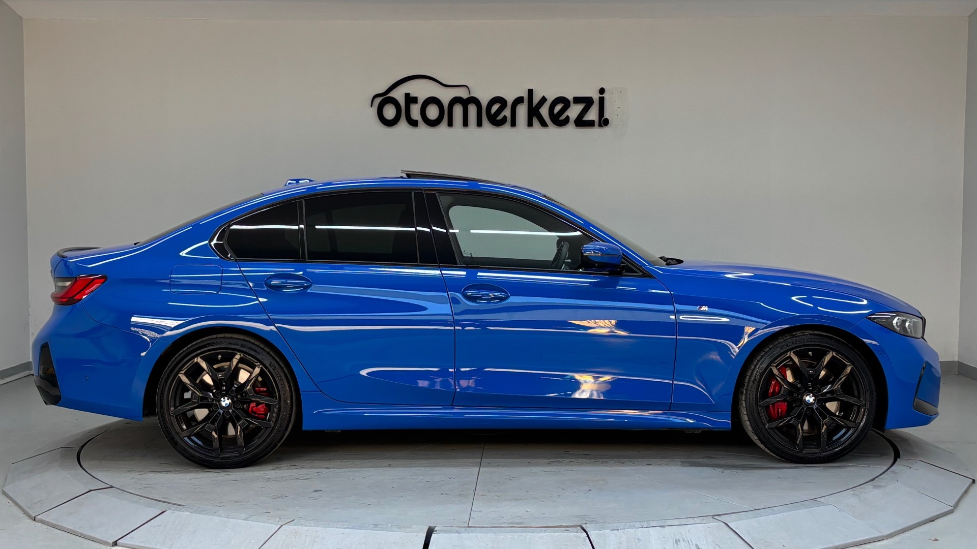 BMW 320i 19