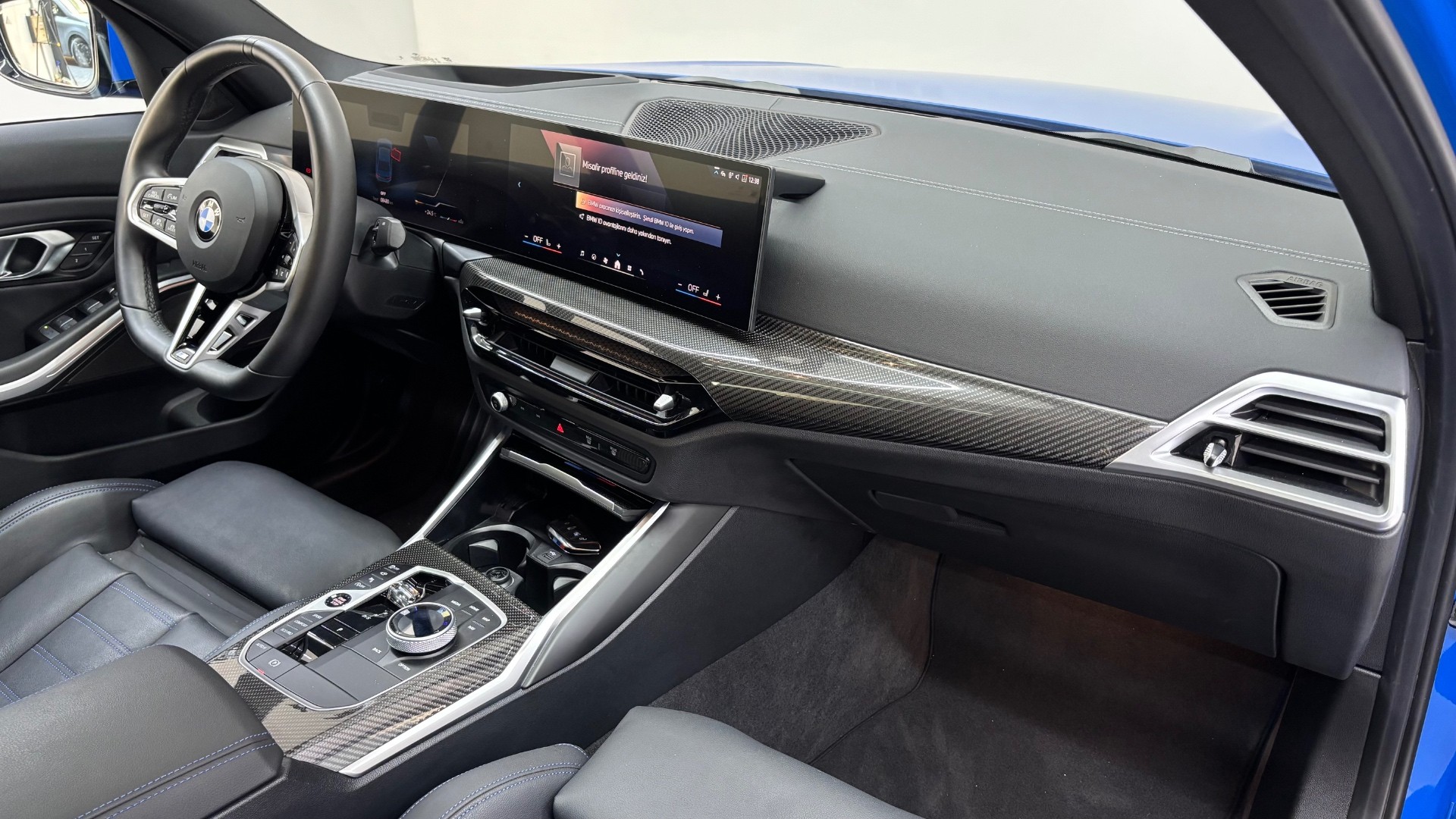 BMW 320i 21