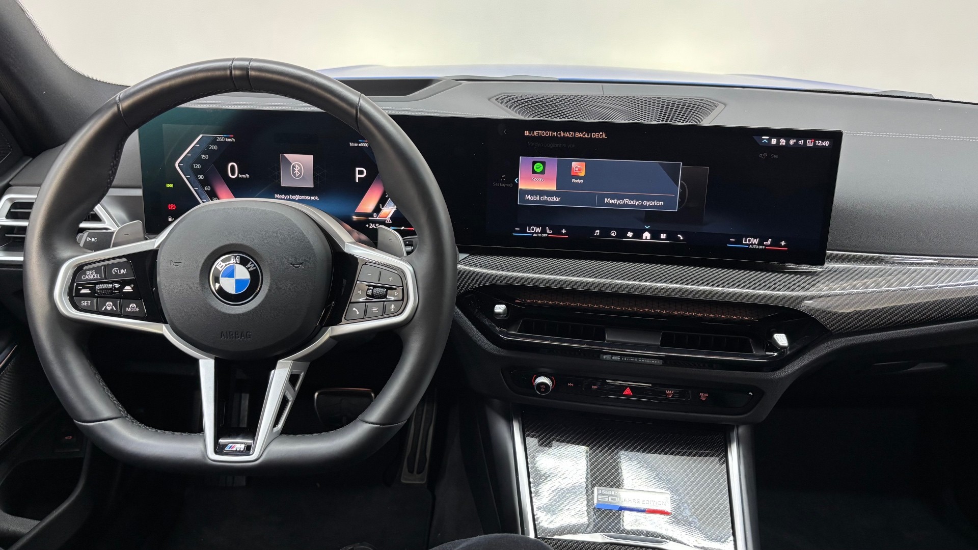 BMW 320i 25