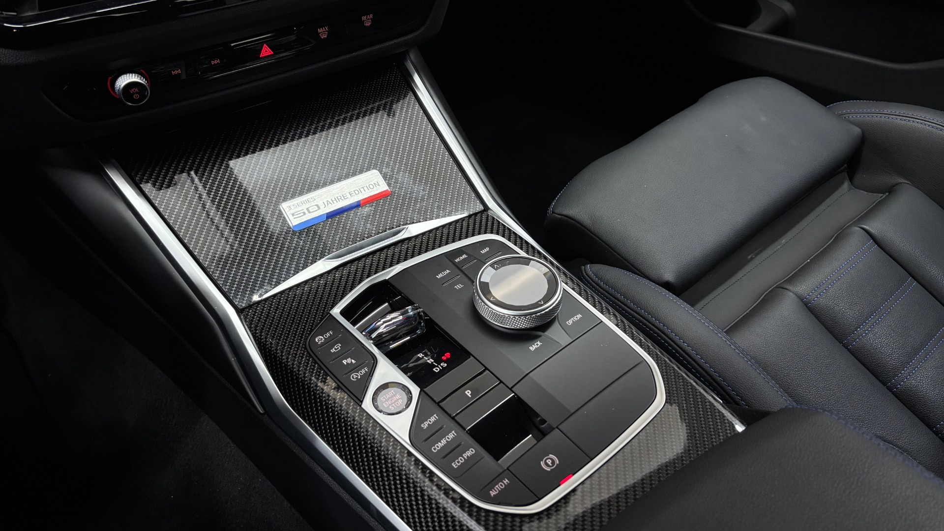 BMW 320i 29
