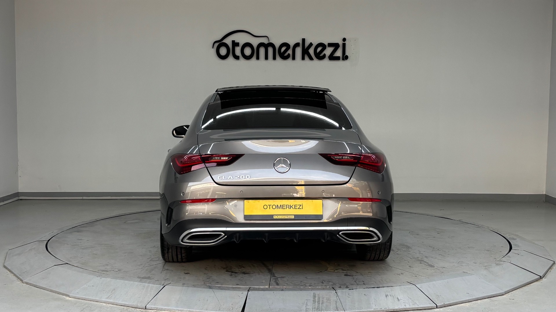 MERCEDES CLA 4